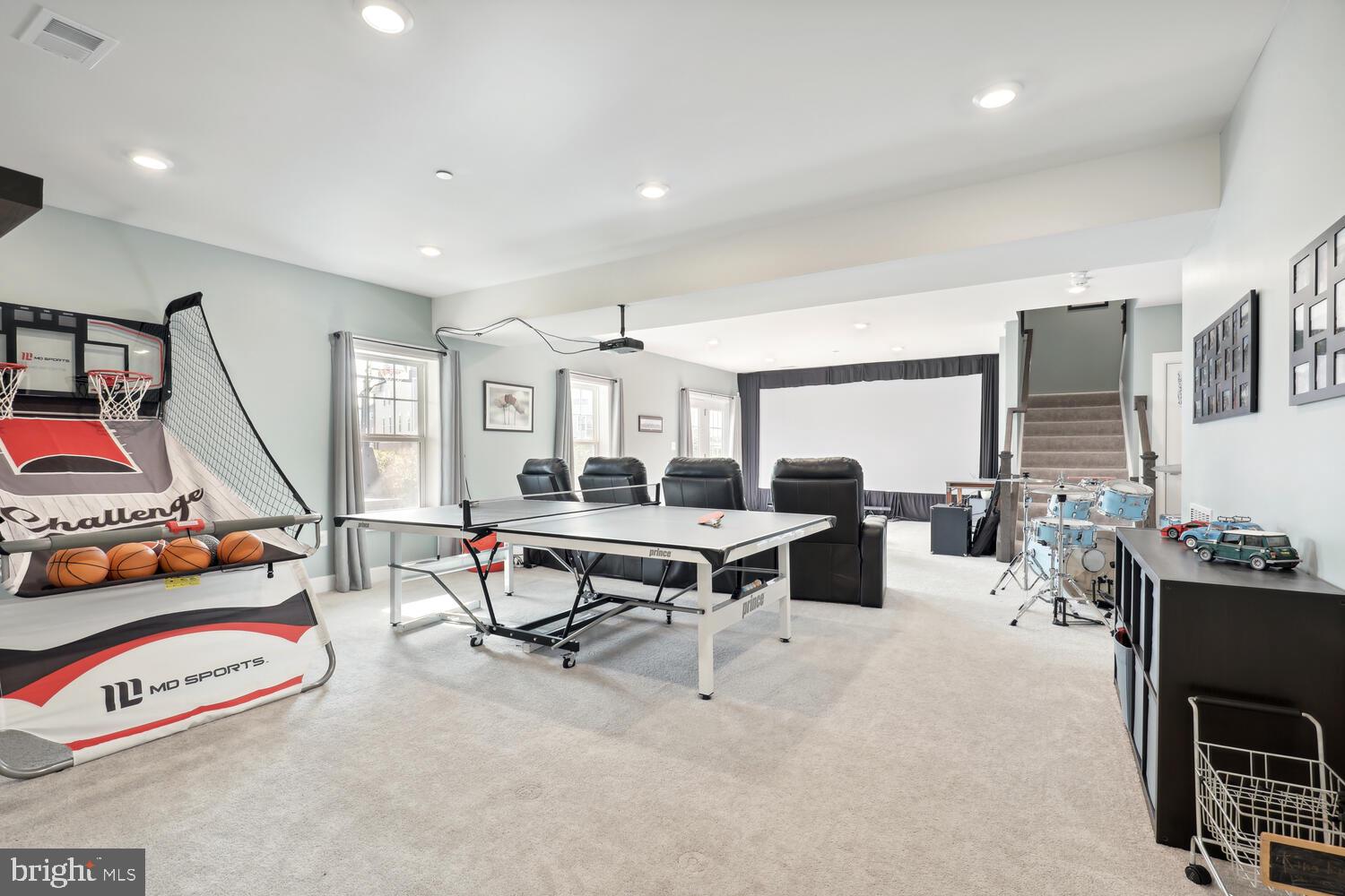 MAPLE LAWN SOUTH - Residential