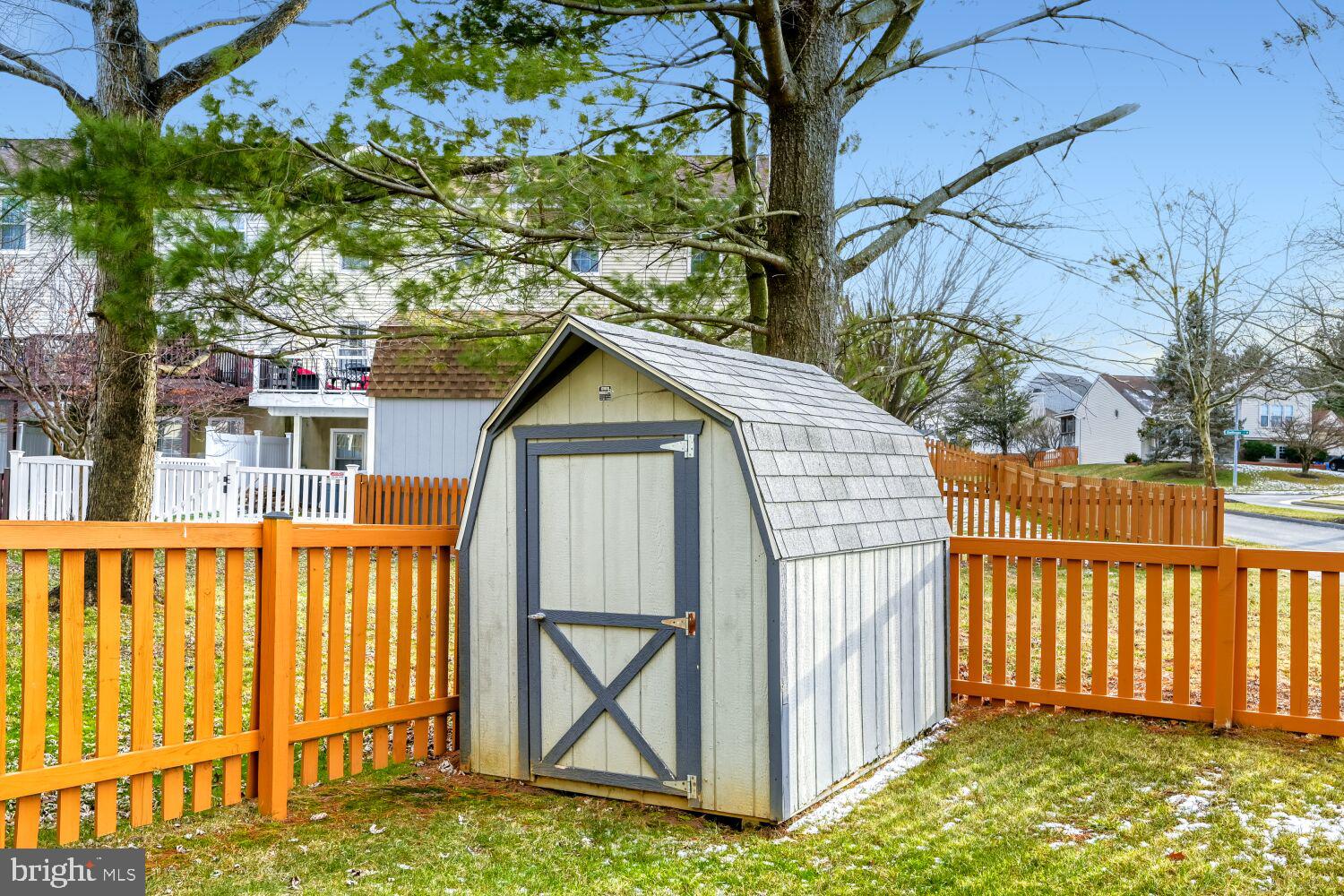 TIMBER GROVE - Residential