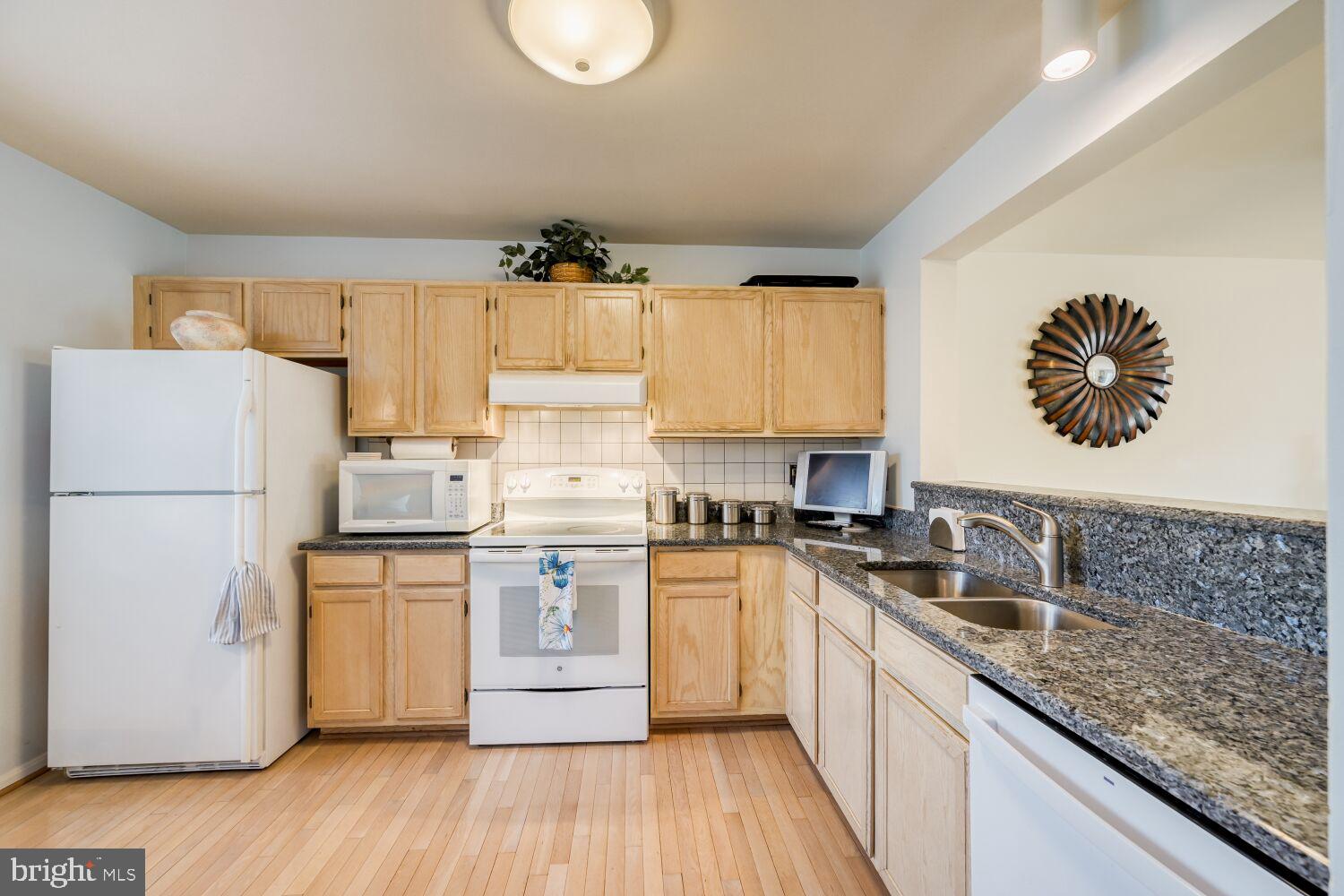 TIMBER GROVE - Residential