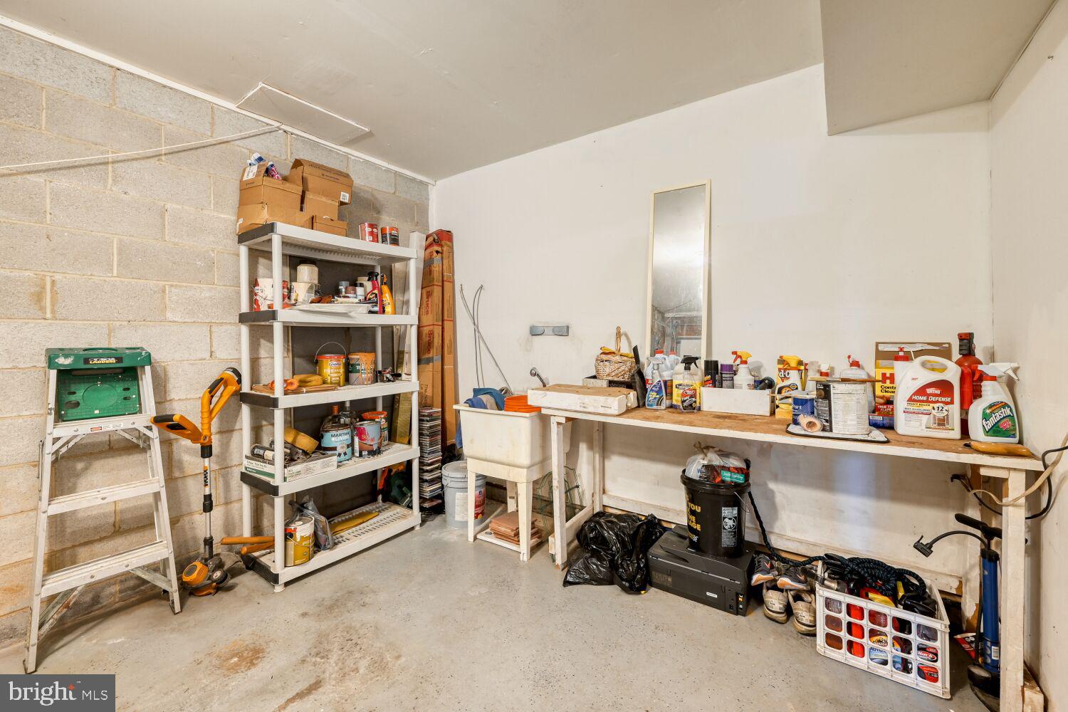 TIMBER GROVE - Residential