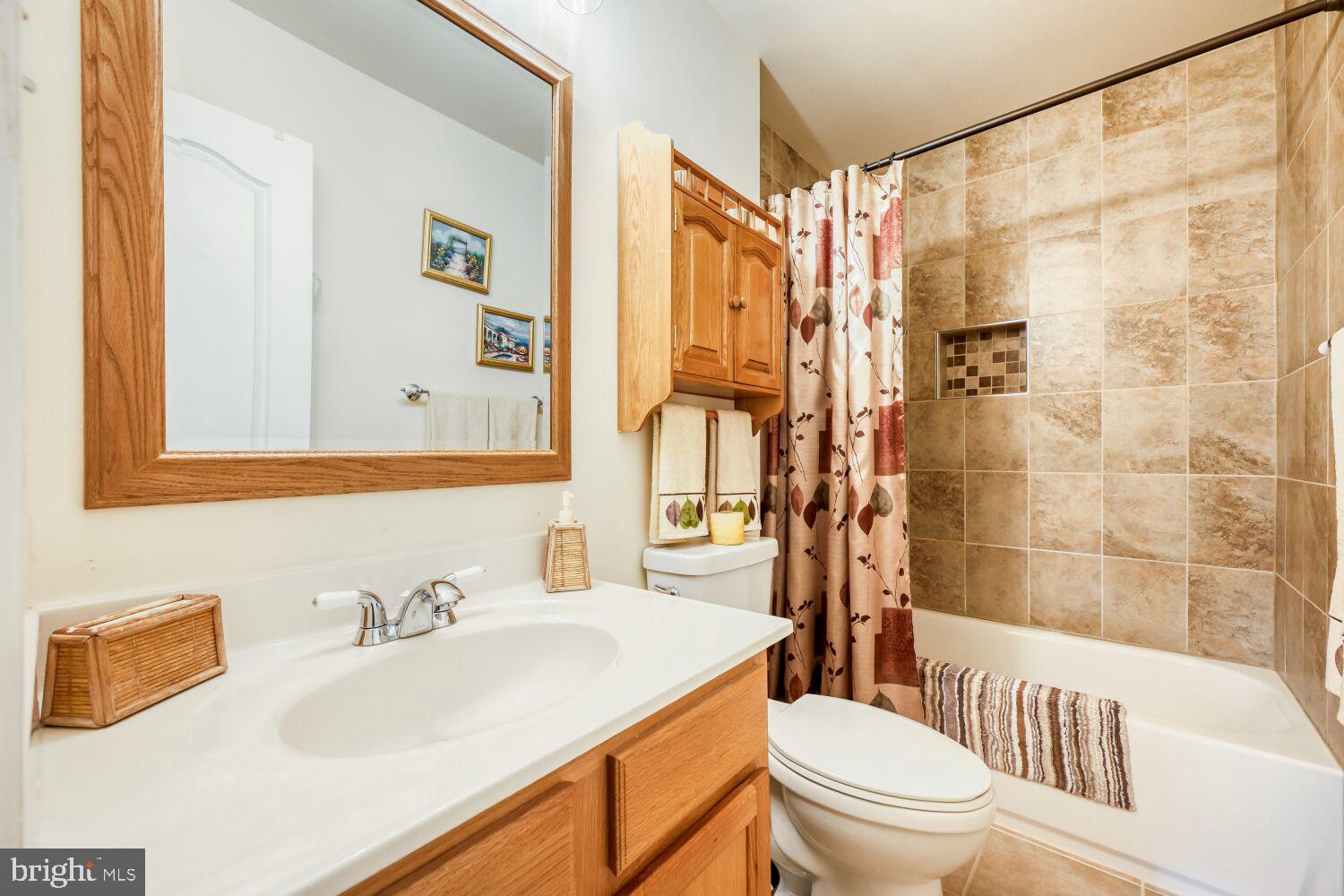 TIMBER GROVE - Residential