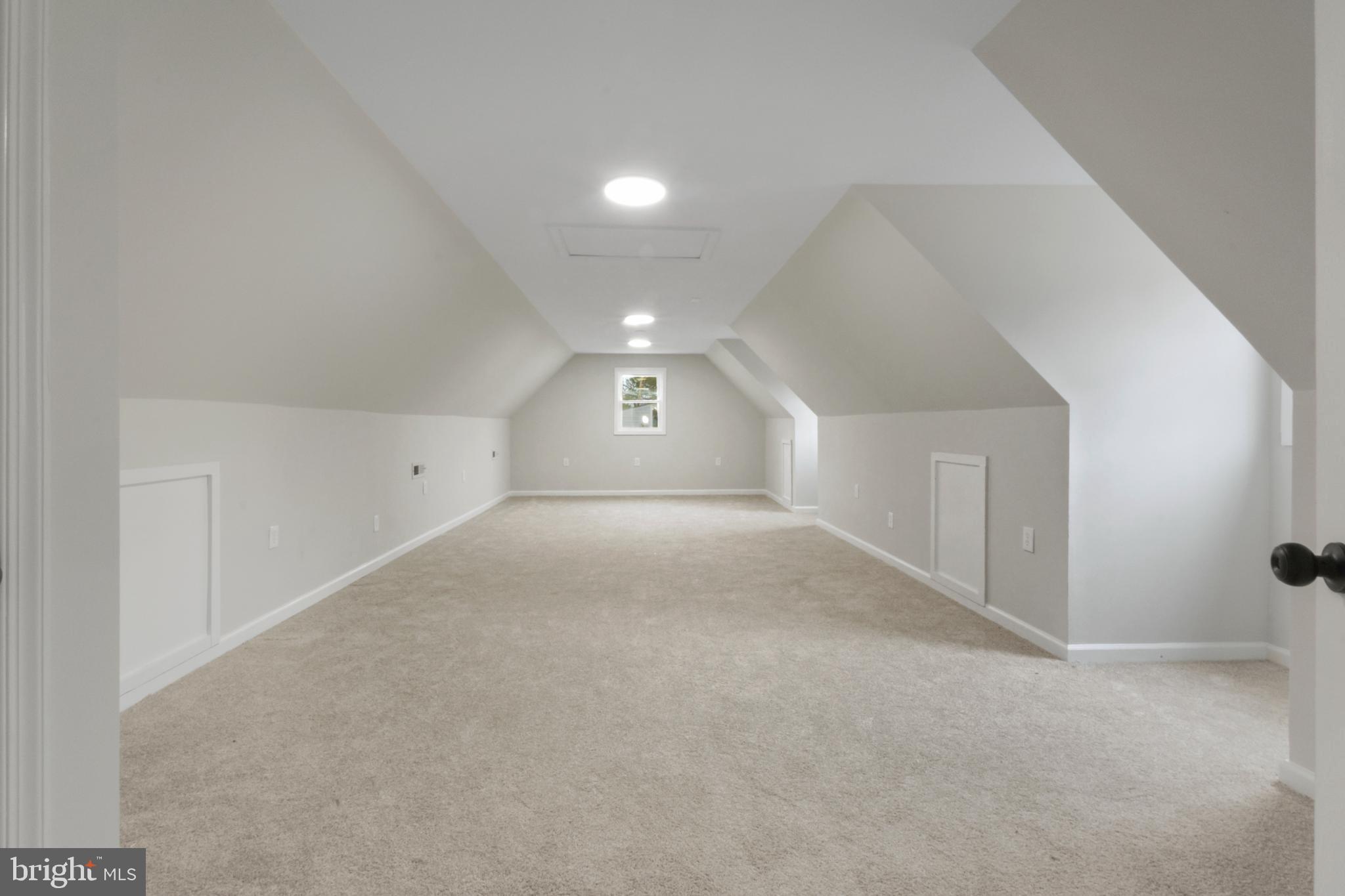 WESTMORELAND SHORES - Residential