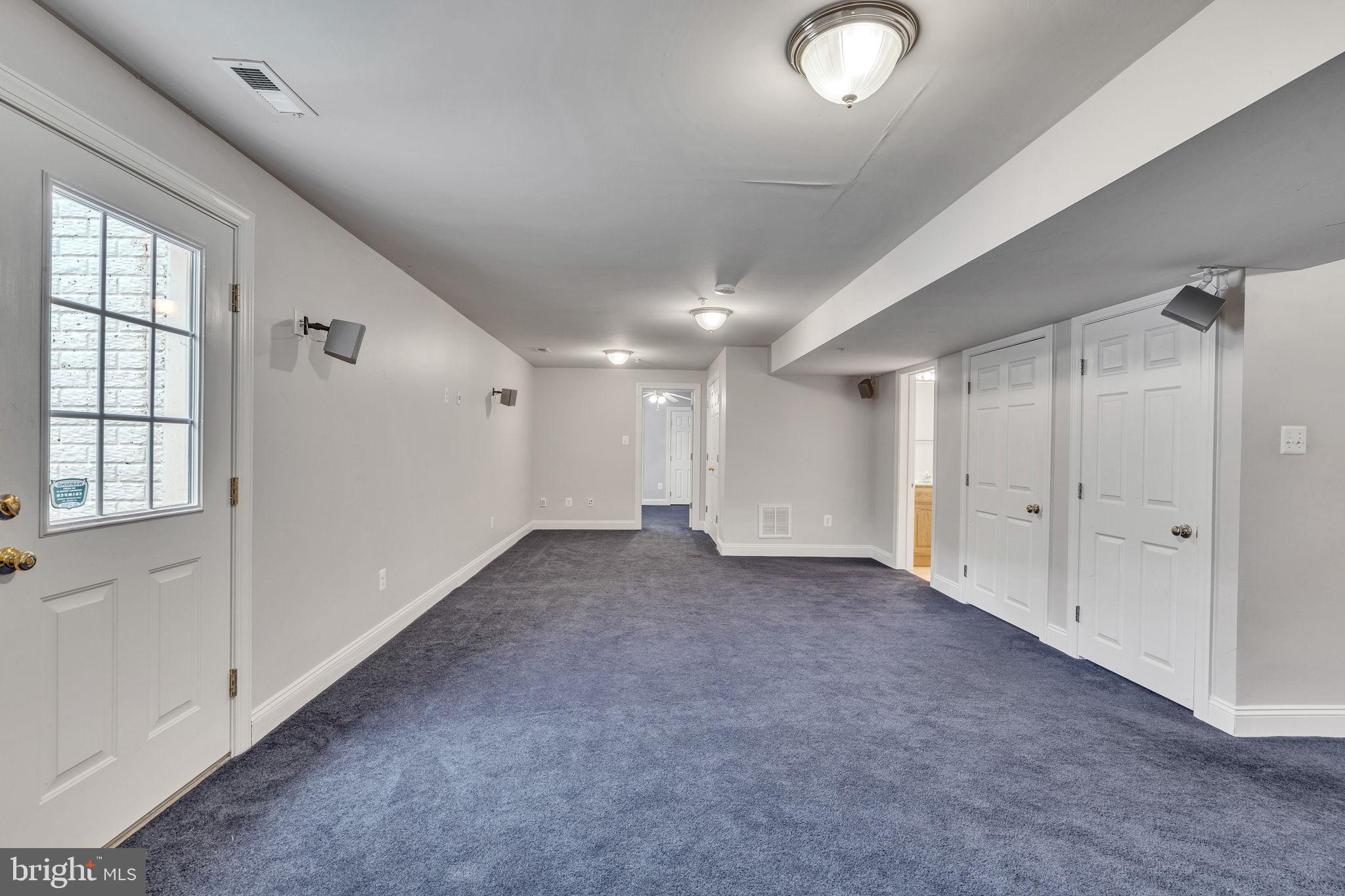 BROAD CREEK - Residential Lease