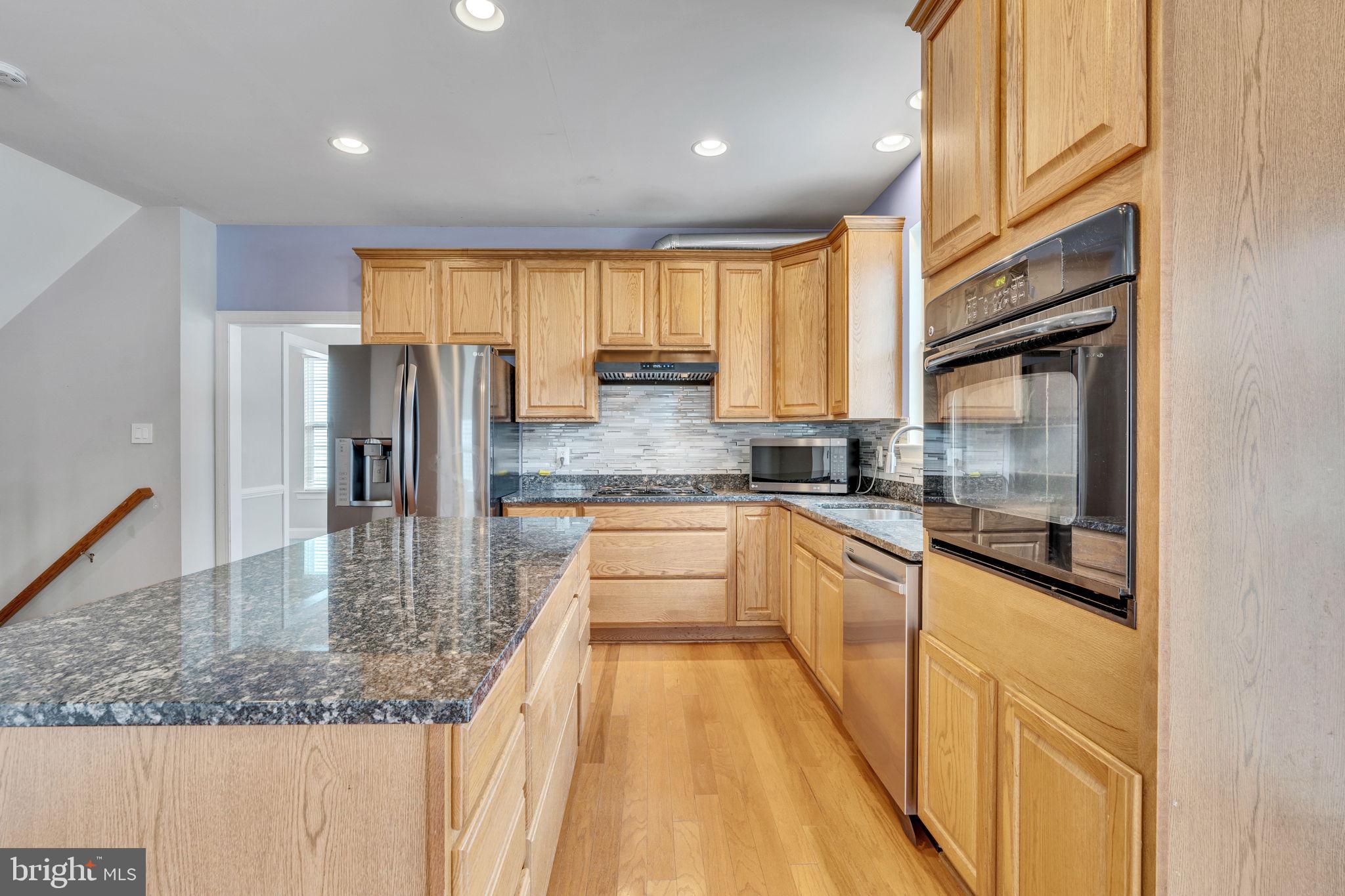 BROAD CREEK - Residential Lease