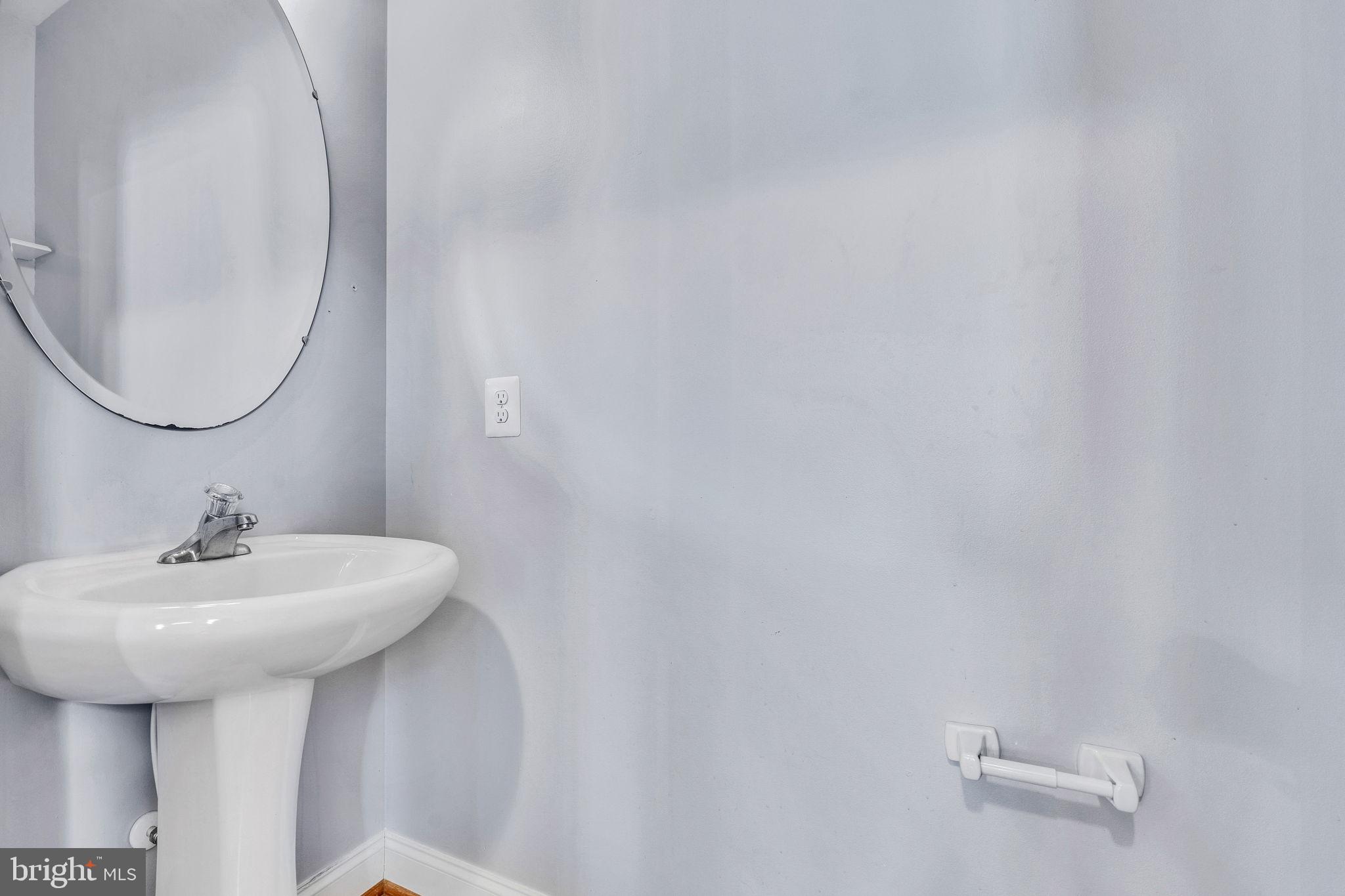 BROAD CREEK - Residential Lease