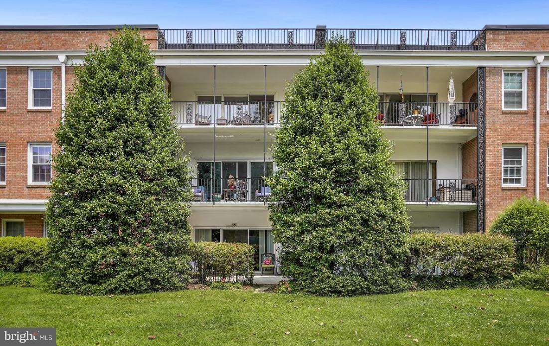 HAMLET HOUSE - Residential Lease