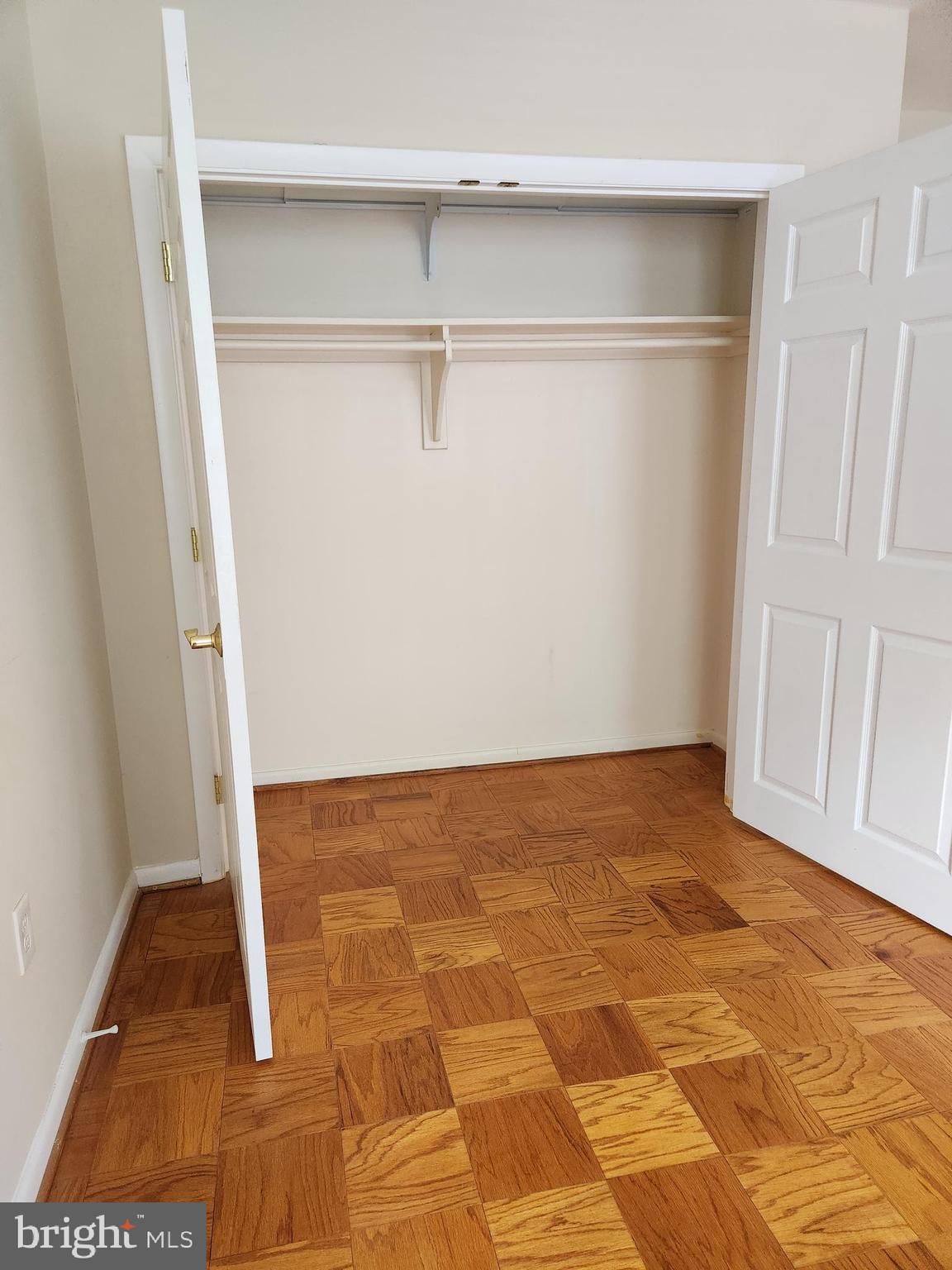 HAMLET HOUSE - Residential Lease