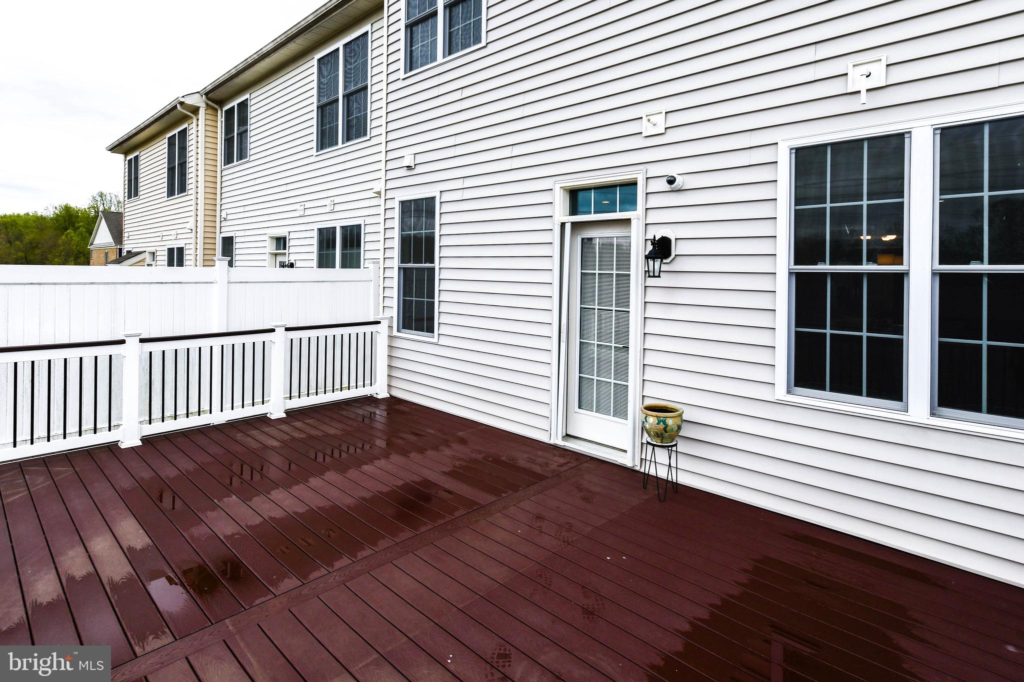 MARLBORO RIDGE - Residential