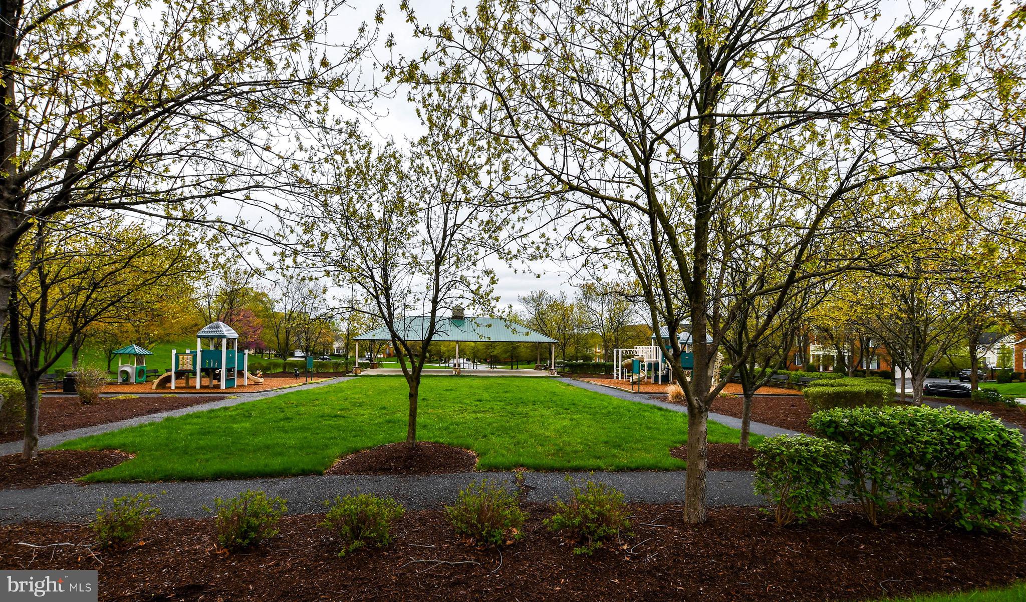 MARLBORO RIDGE - Residential