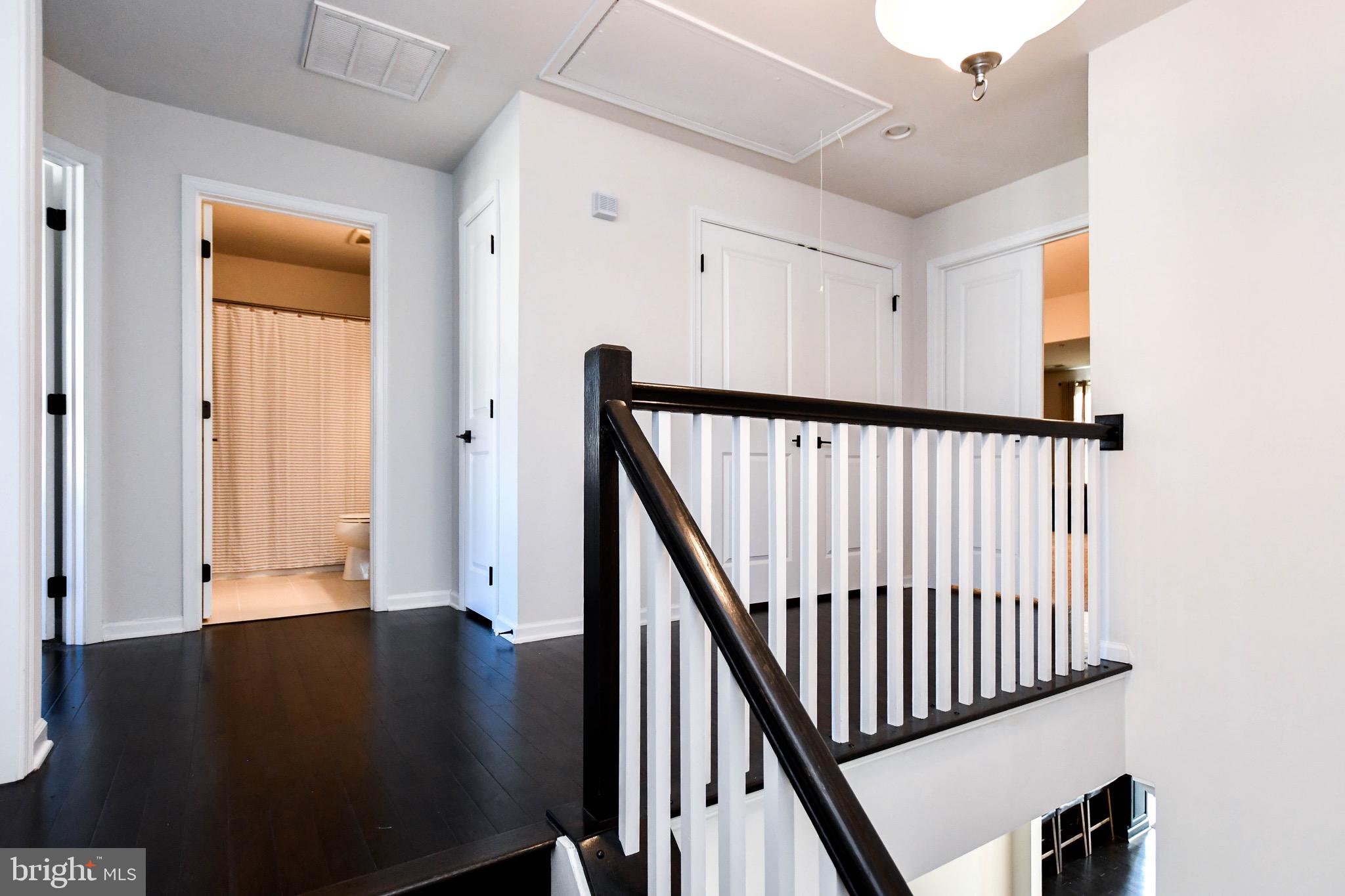 MARLBORO RIDGE - Residential