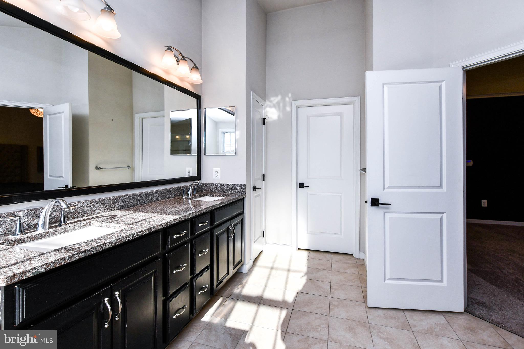 MARLBORO RIDGE - Residential