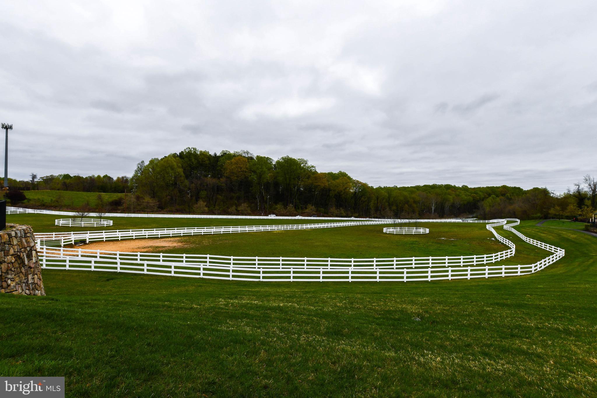 MARLBORO RIDGE - Residential