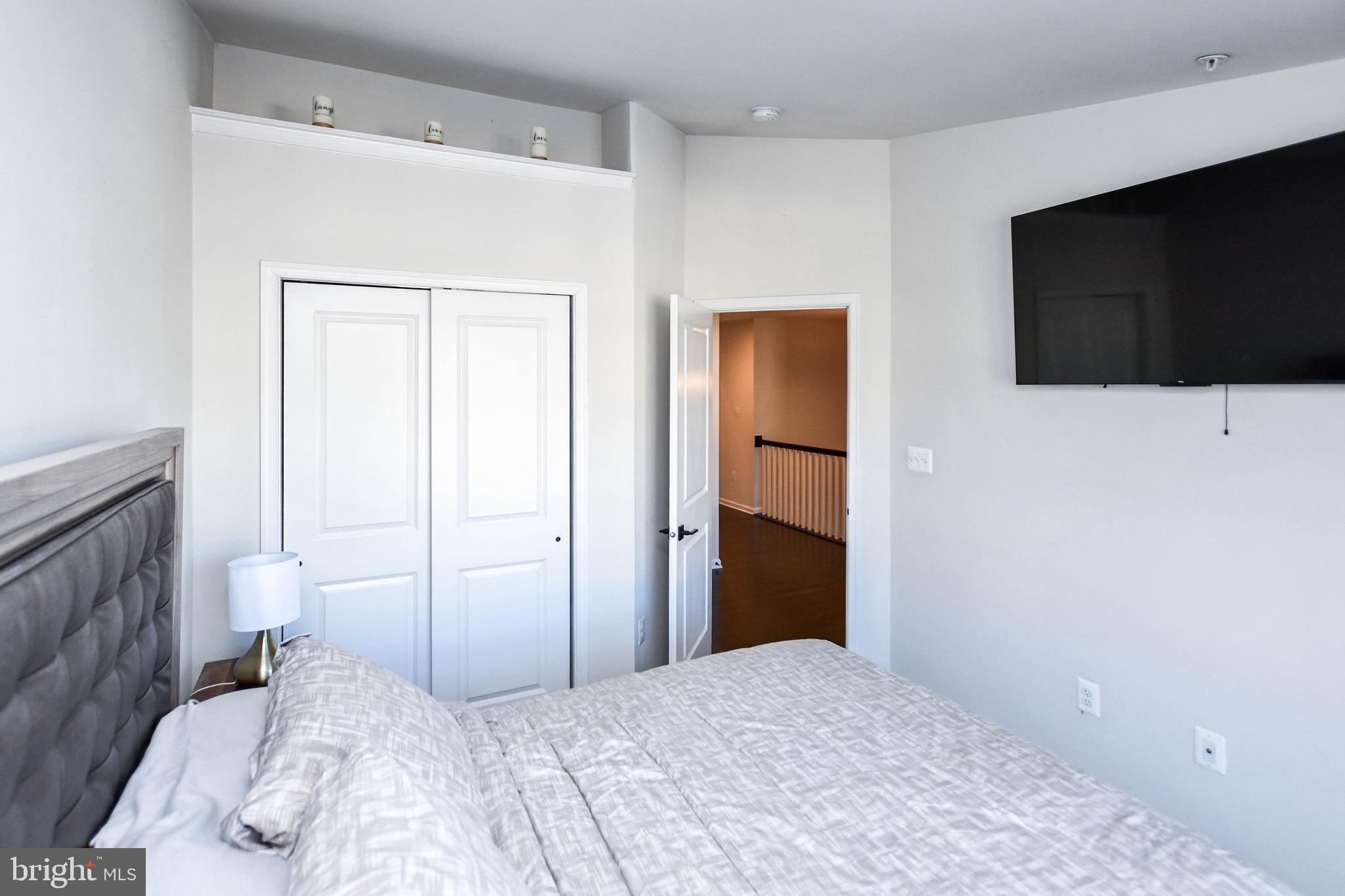 MARLBORO RIDGE - Residential