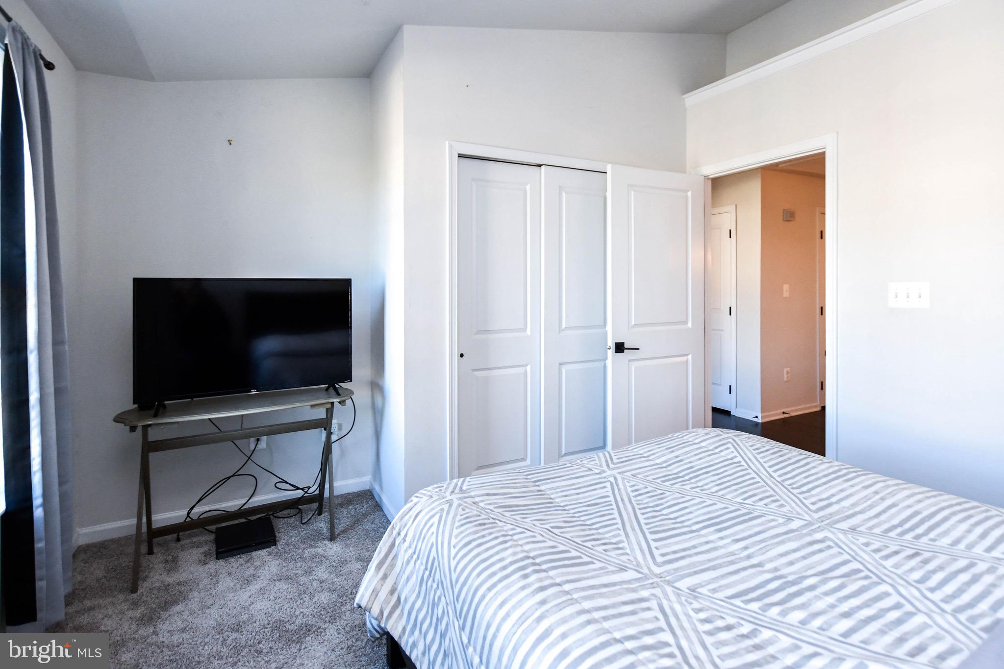 MARLBORO RIDGE - Residential