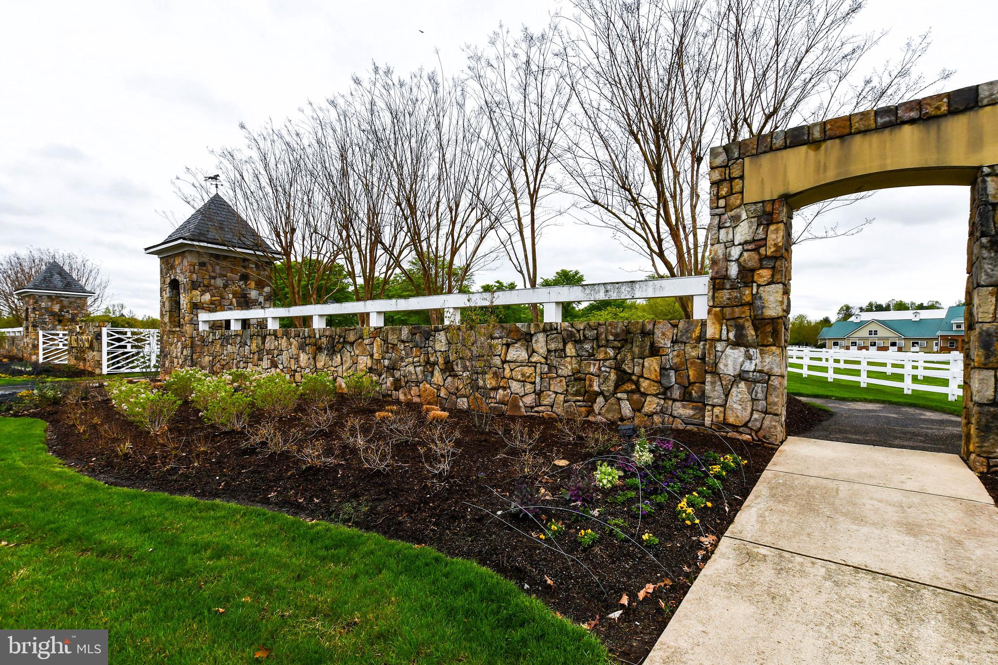 MARLBORO RIDGE - Residential