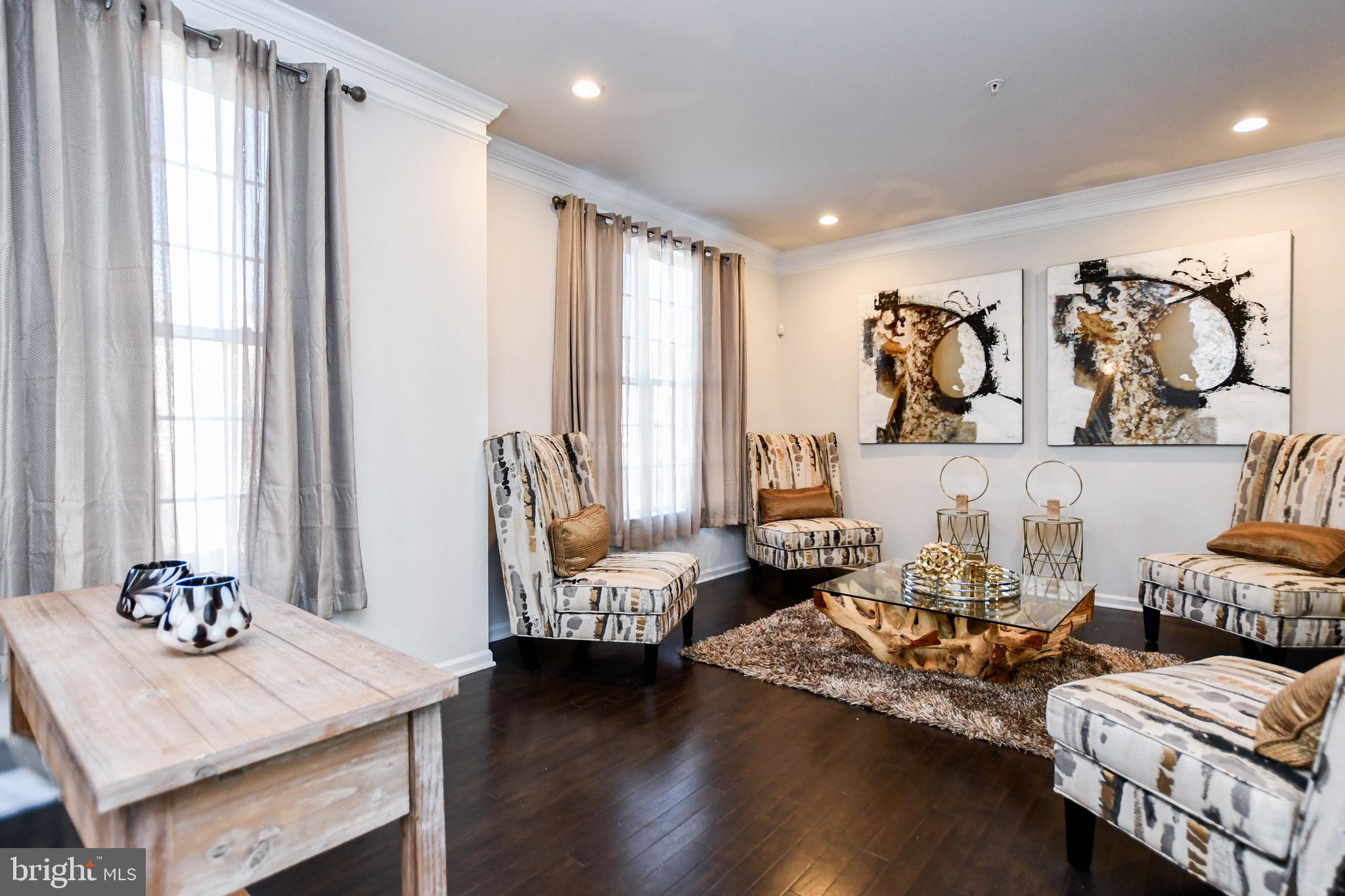 MARLBORO RIDGE - Residential