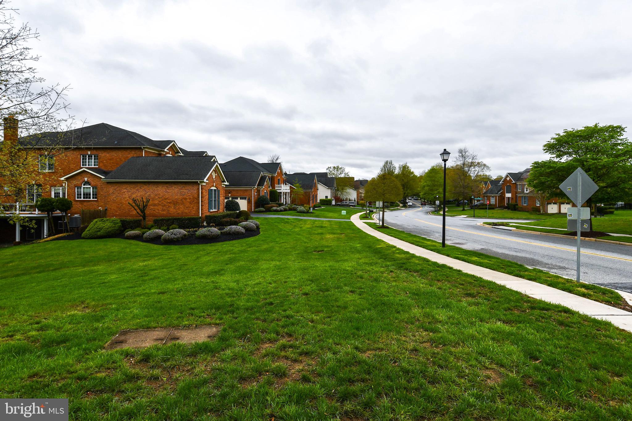 MARLBORO RIDGE - Residential