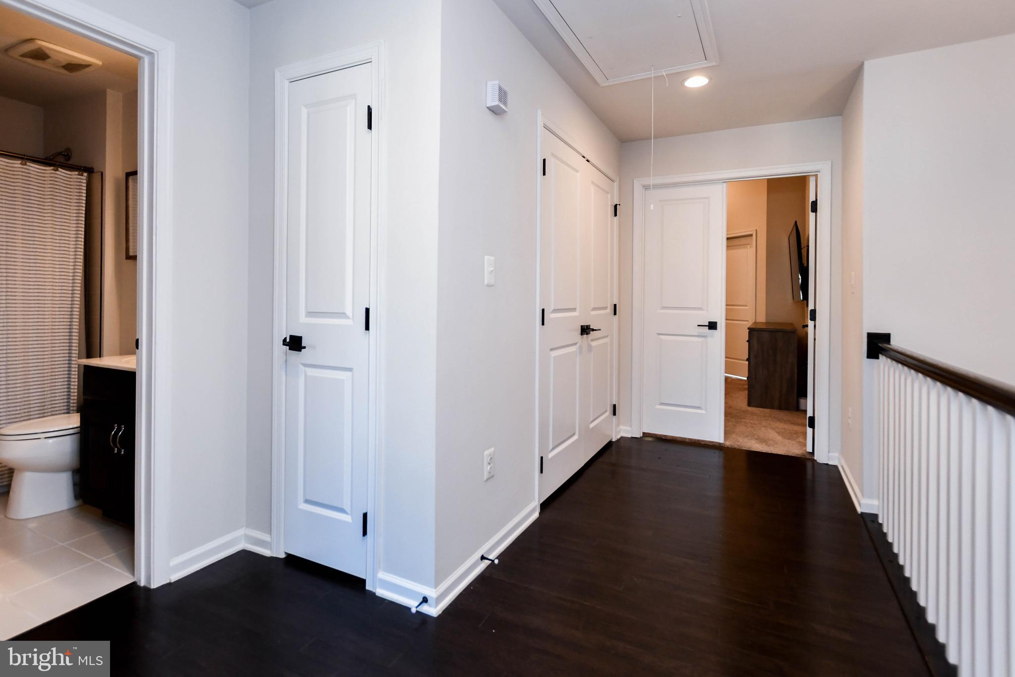 MARLBORO RIDGE - Residential