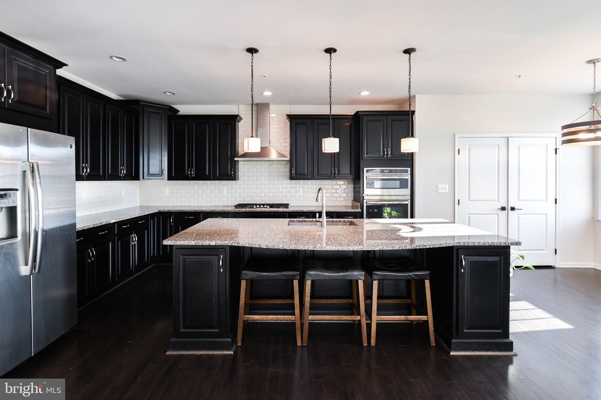 MARLBORO RIDGE - Residential