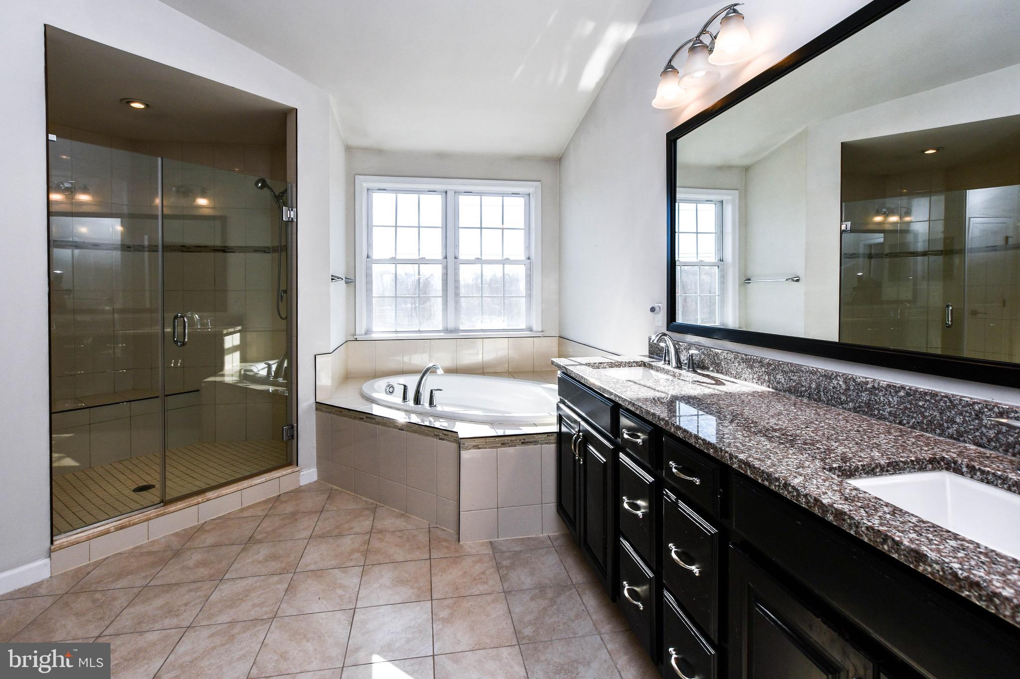 MARLBORO RIDGE - Residential