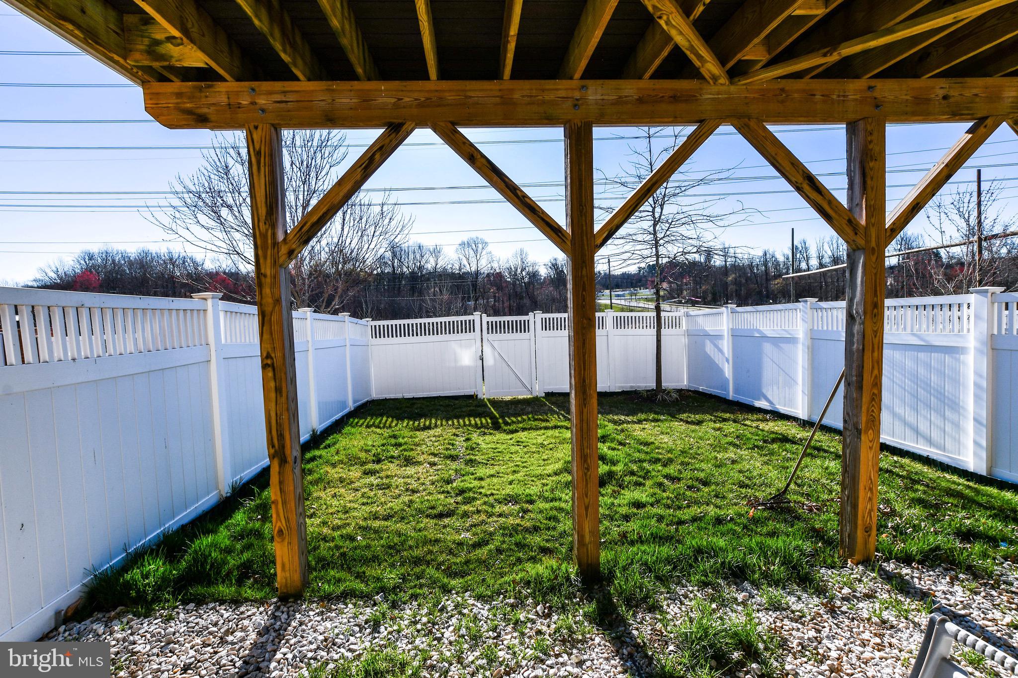 MARLBORO RIDGE - Residential