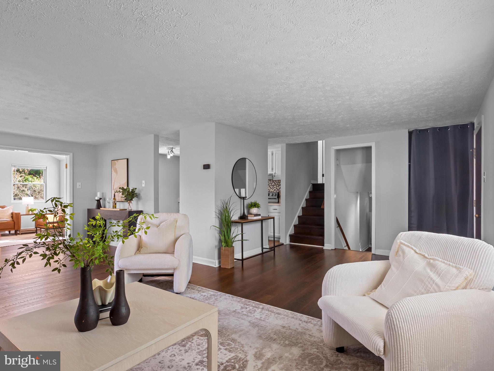 OAKLAND MILLS - Residential