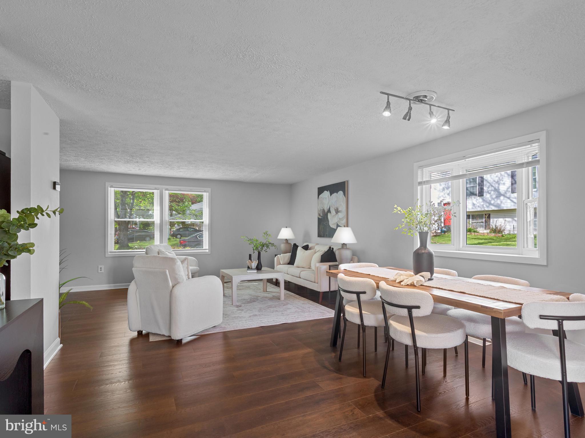 OAKLAND MILLS - Residential