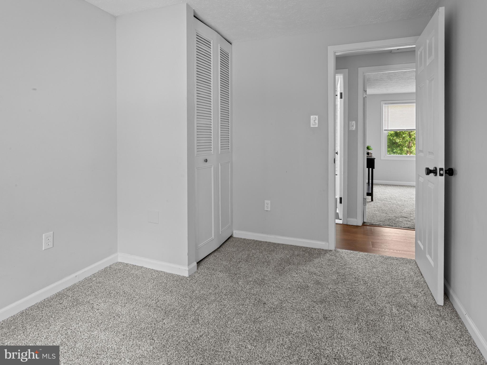OAKLAND MILLS - Residential