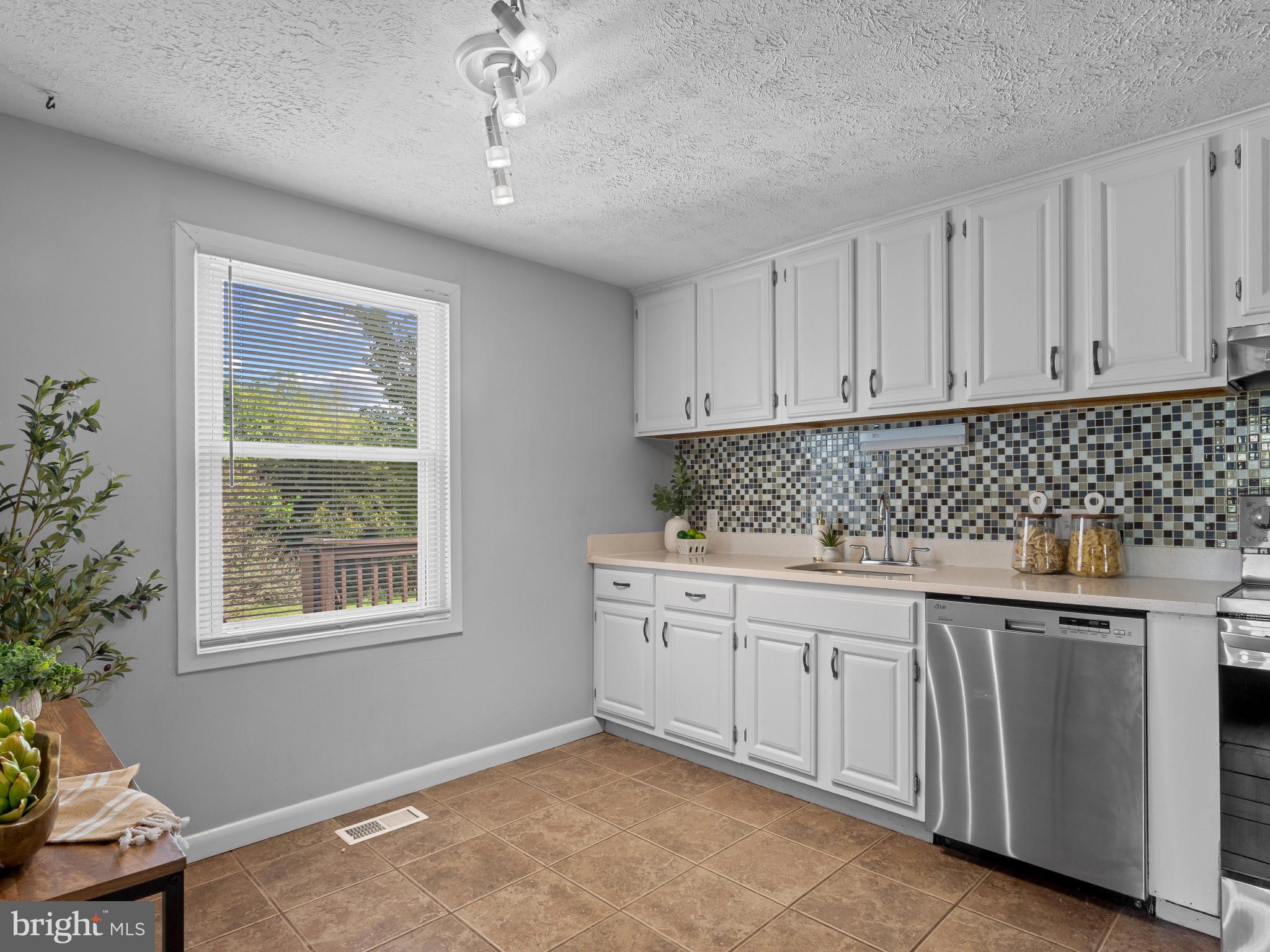 OAKLAND MILLS - Residential