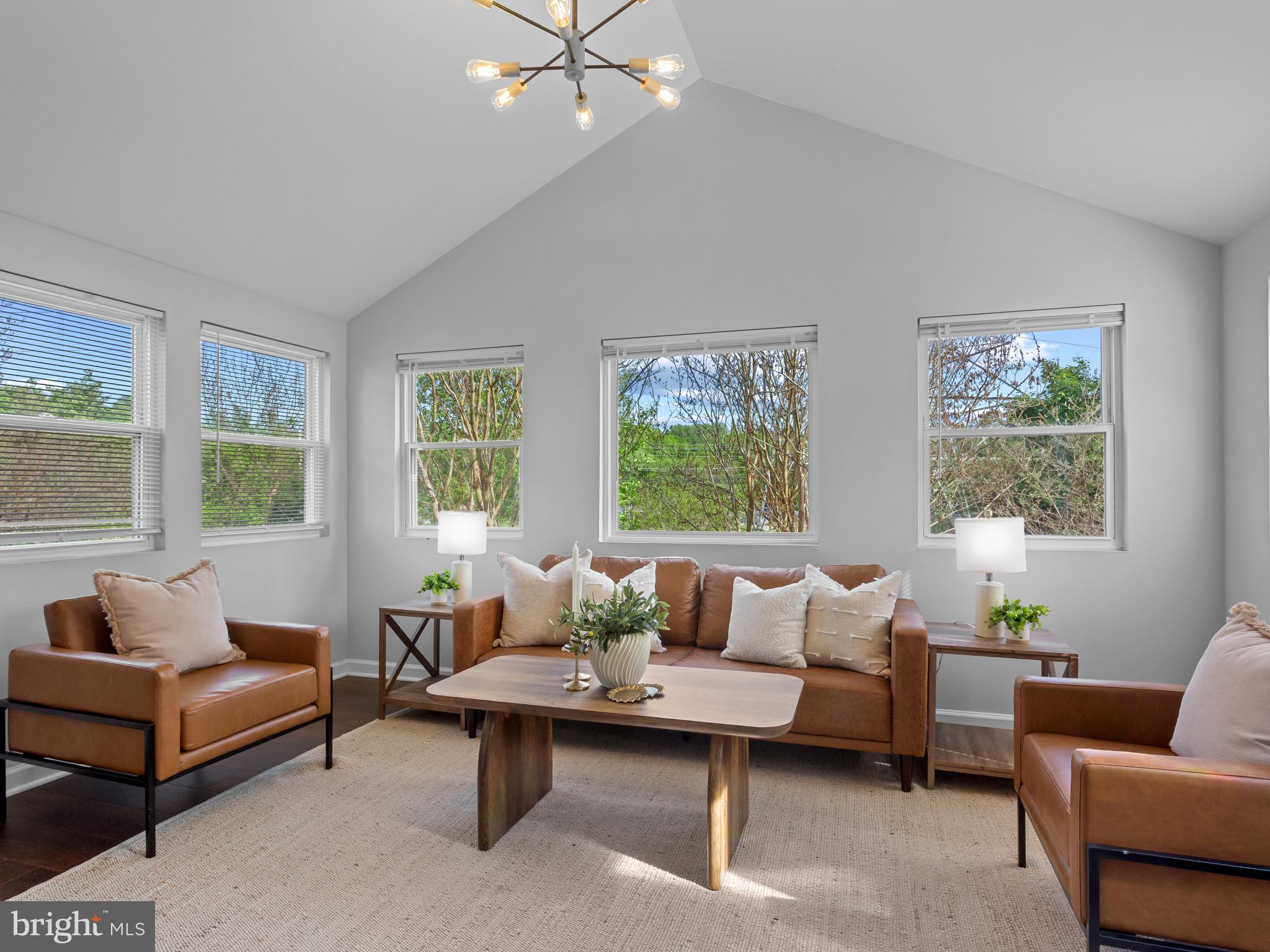 OAKLAND MILLS - Residential