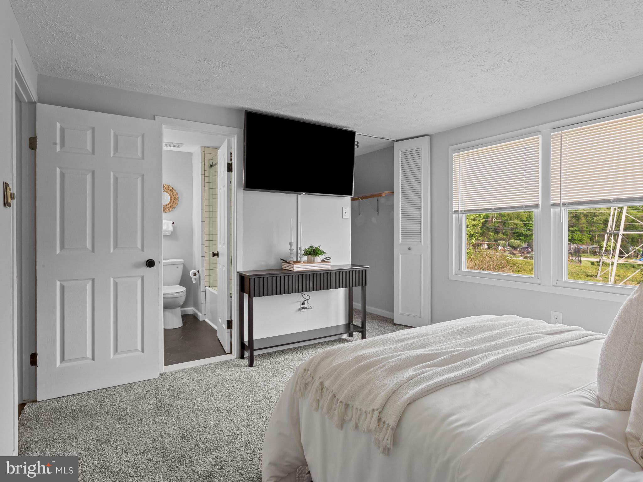 OAKLAND MILLS - Residential