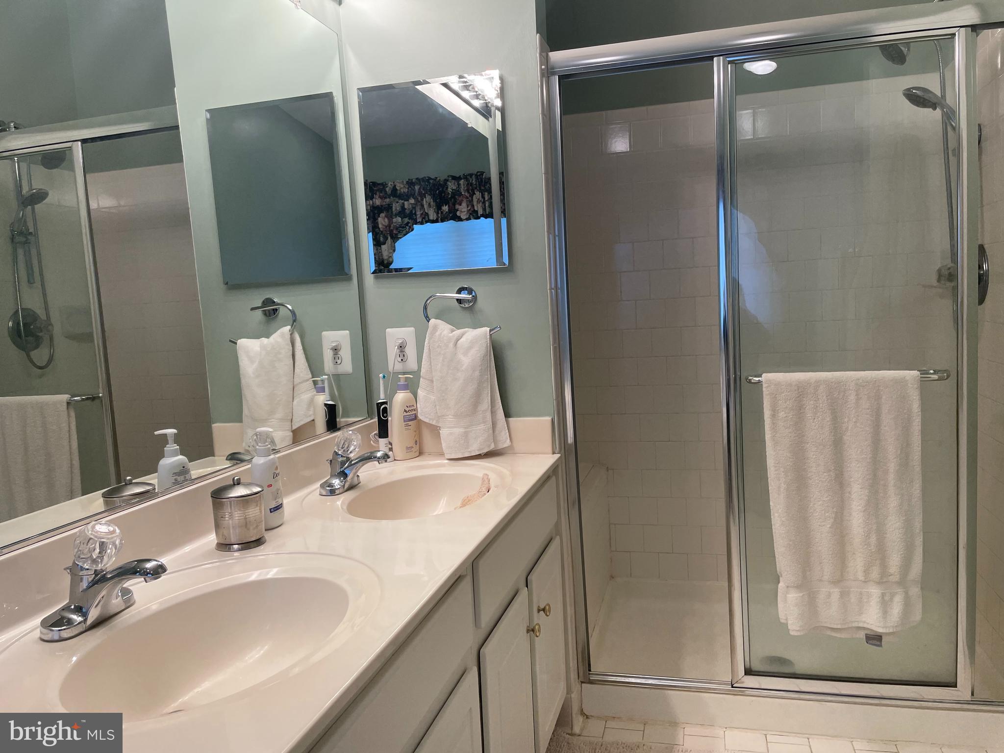 TIDEWATER COLONY - Residential Lease