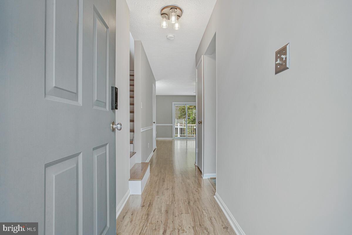 7245 RIDING HOOD CIRCLE