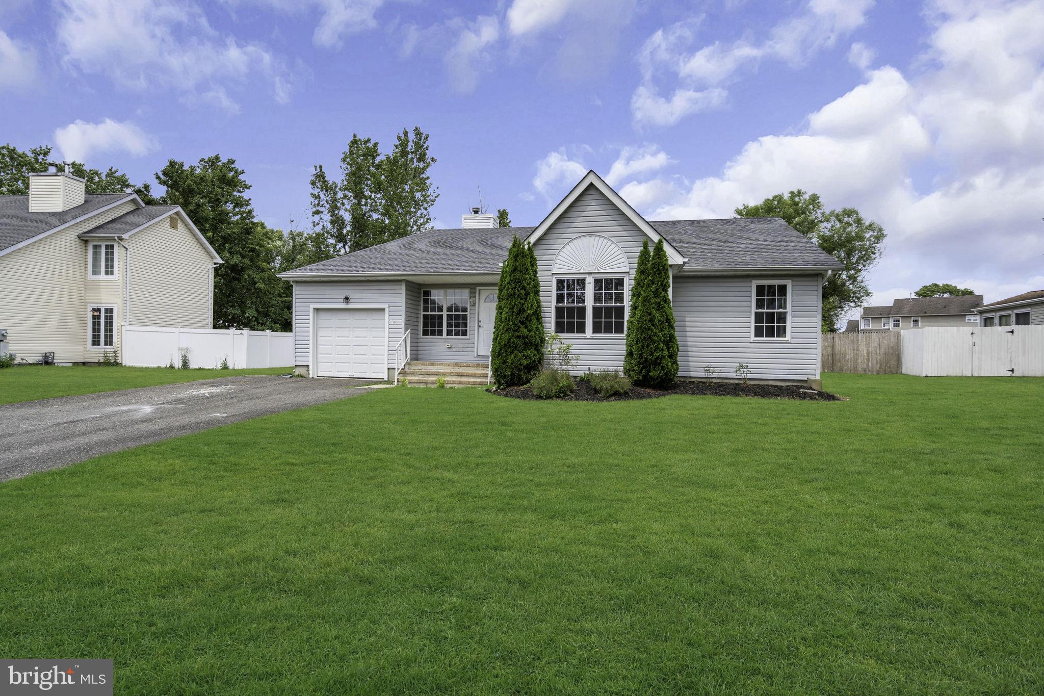 114 ONEIDA LAKE DRIVE