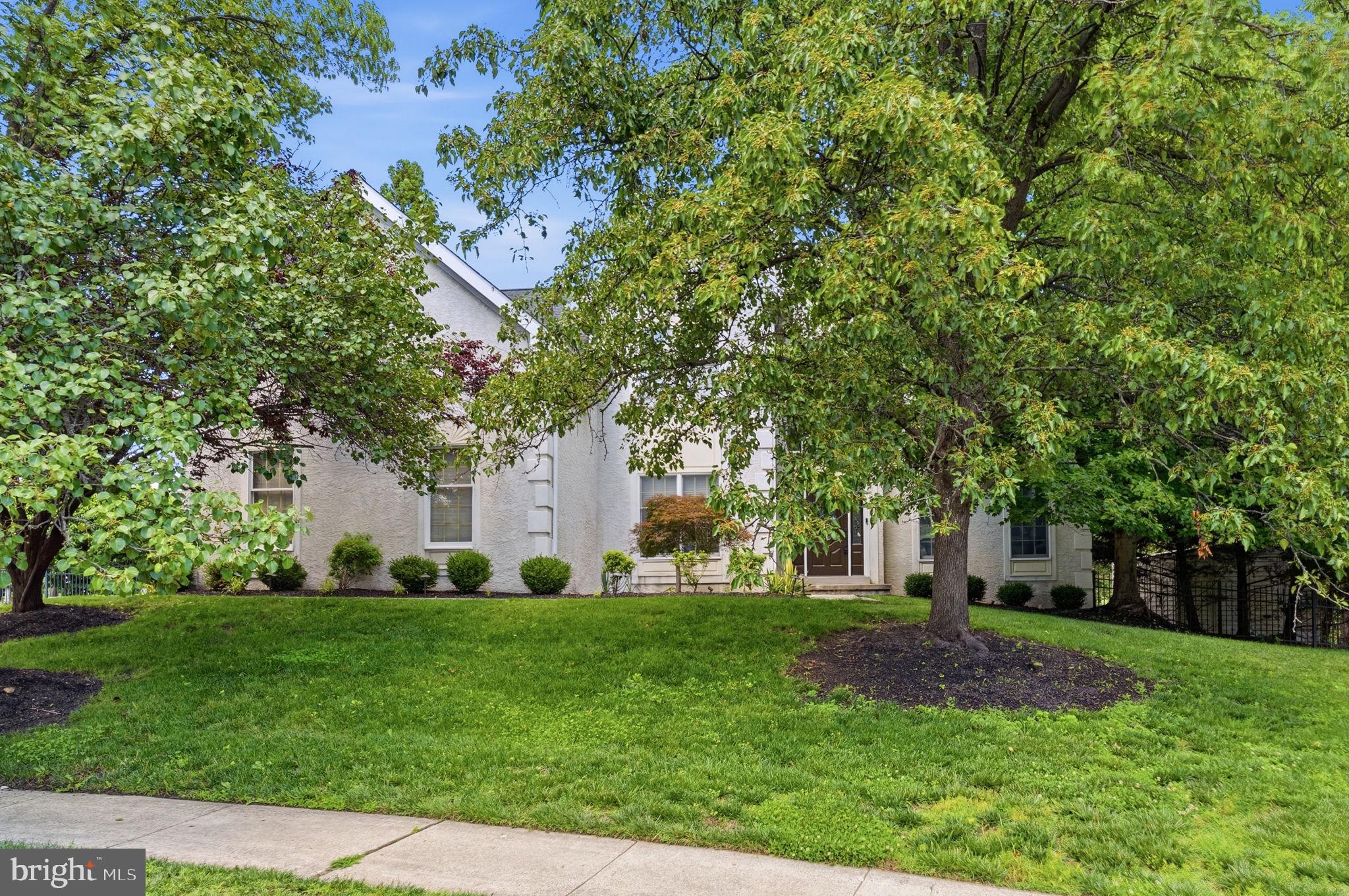 2111 PEREGRINE CIRCLE