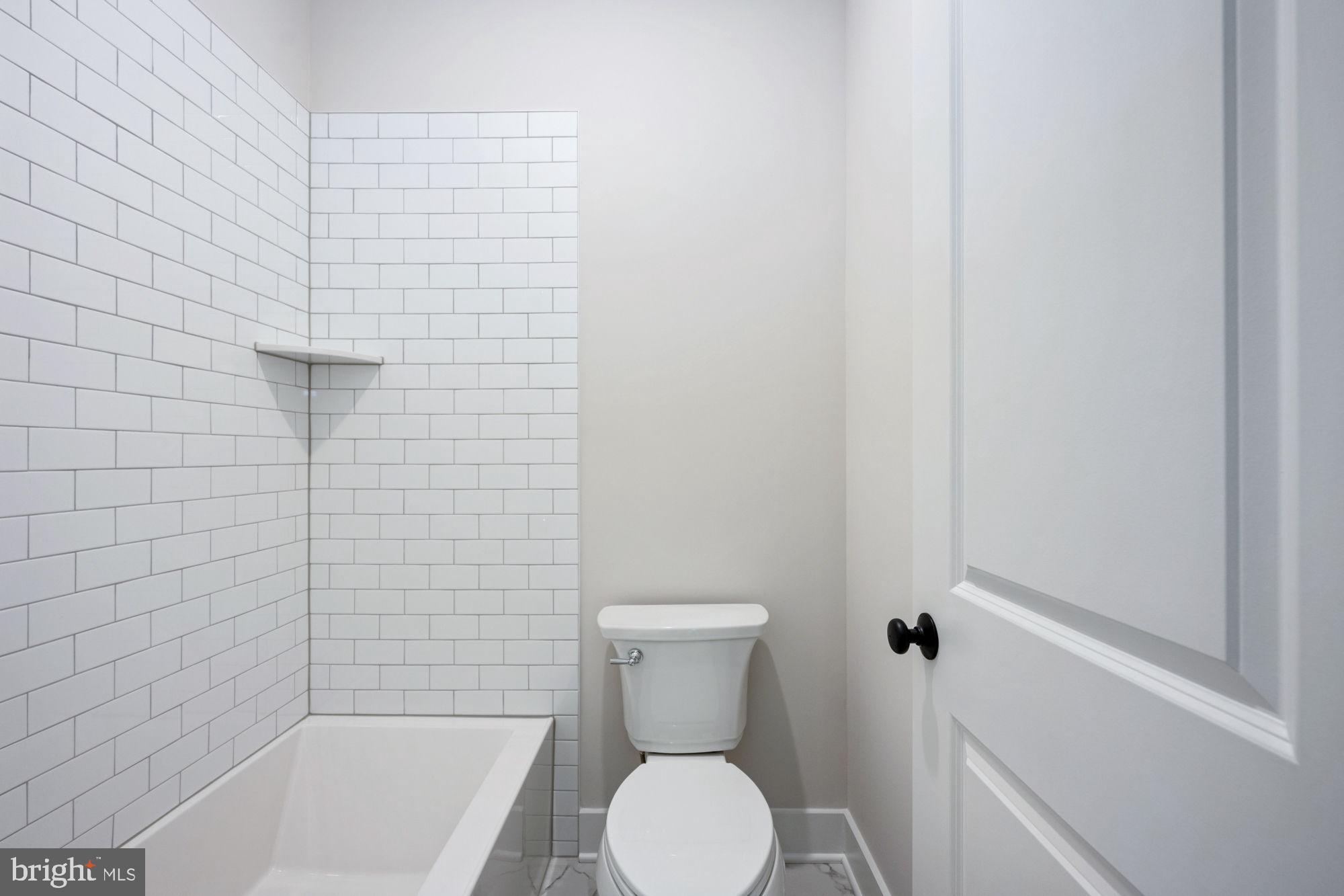 NOAHS LANDING - Residential