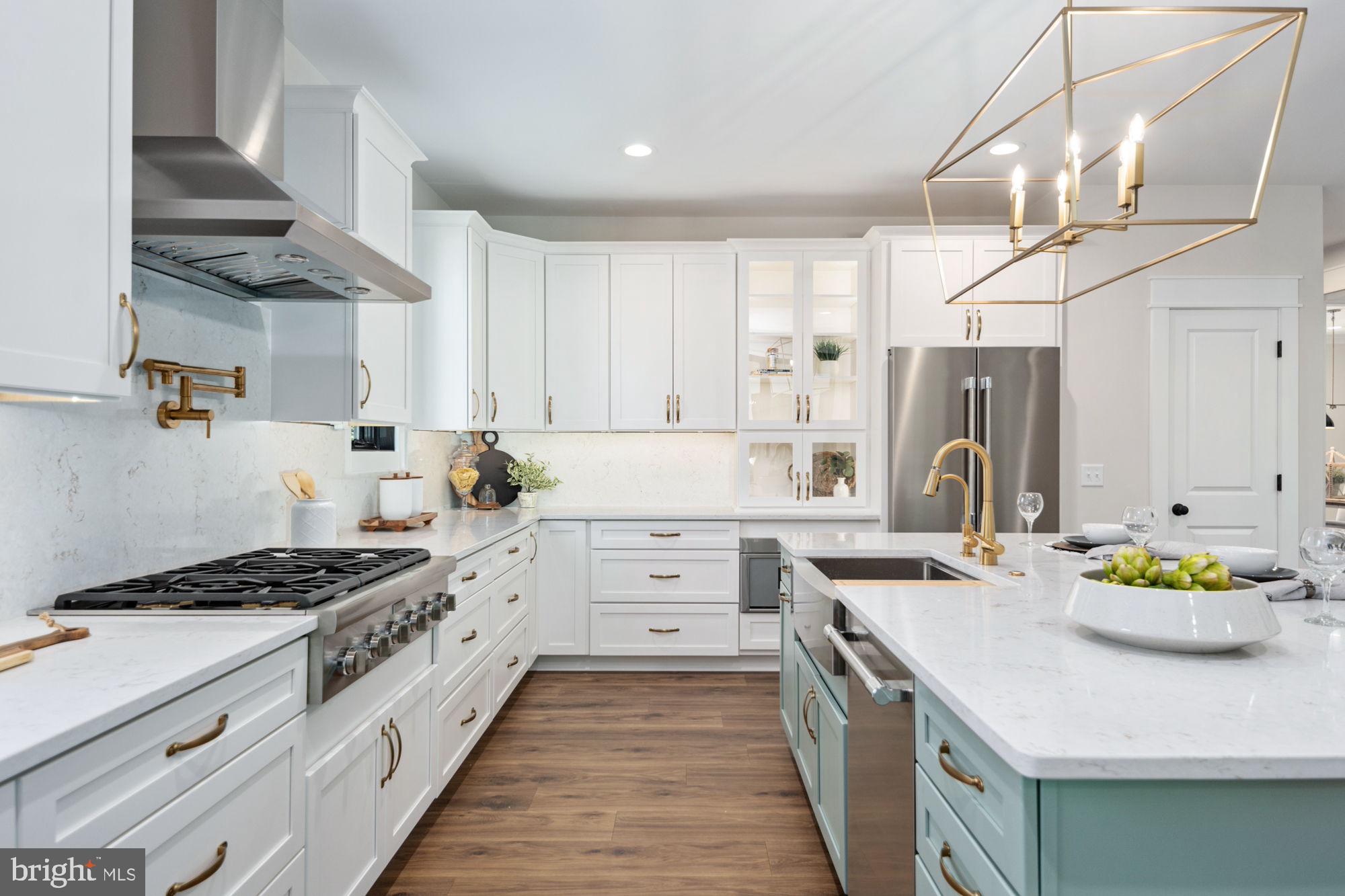 NOAHS LANDING - Residential