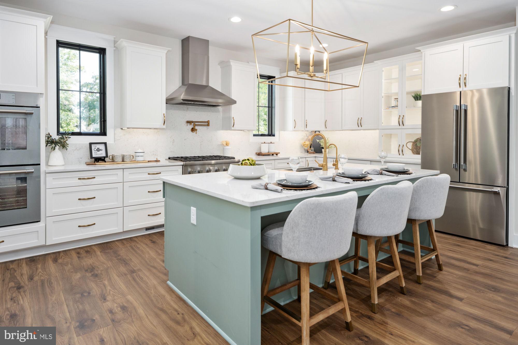 NOAHS LANDING - Residential