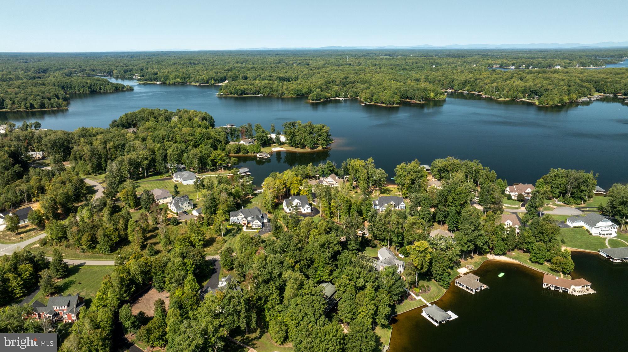 NOAHS LANDING - Residential