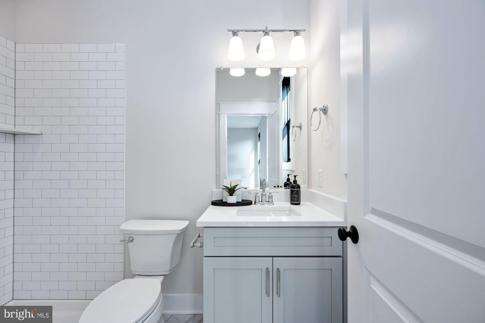 NOAHS LANDING - Residential