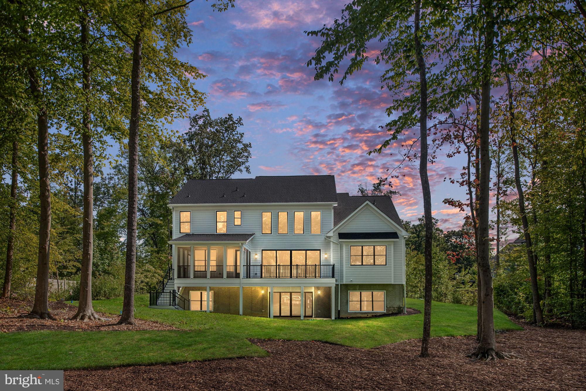 NOAHS LANDING - Residential