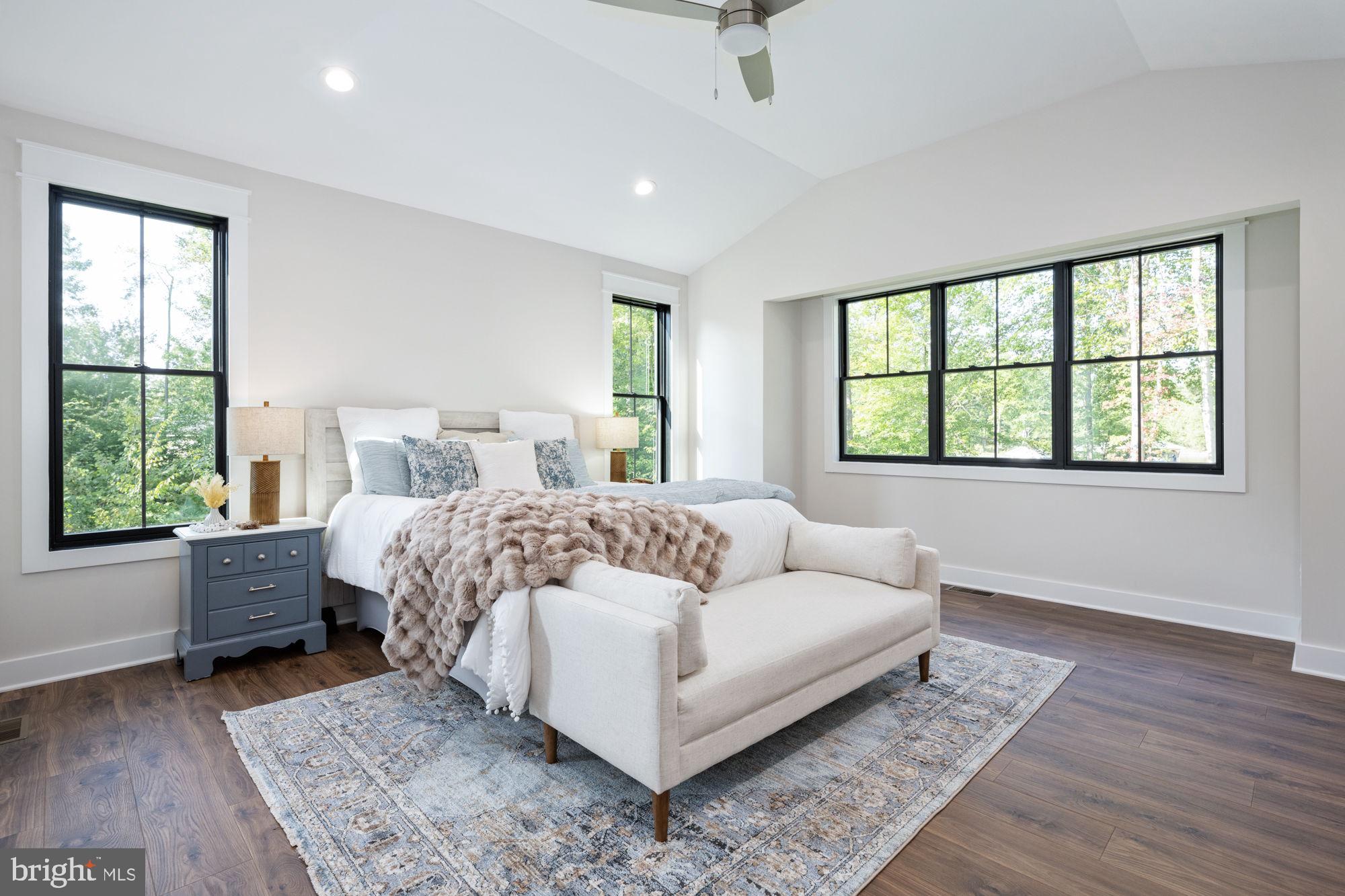 NOAHS LANDING - Residential