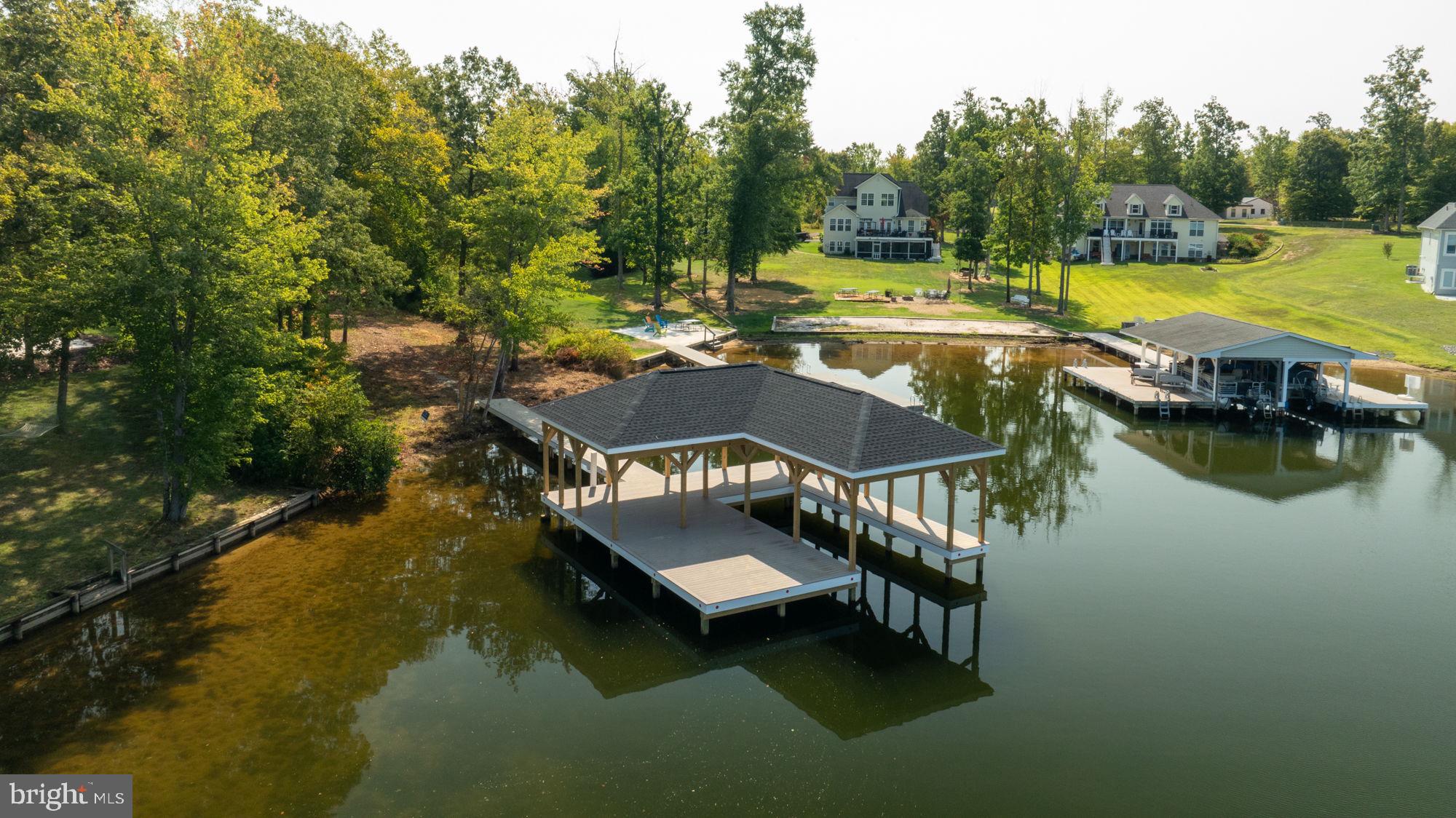 NOAHS LANDING - Residential