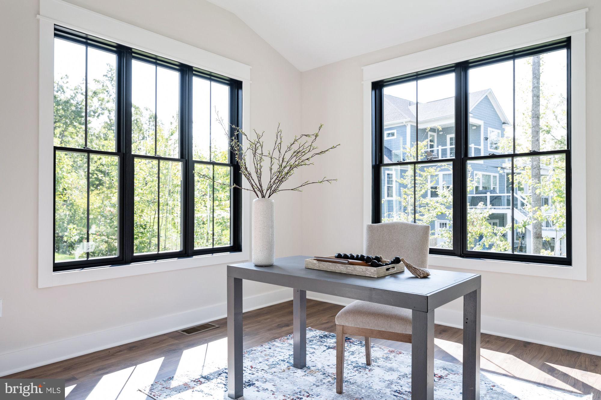 NOAHS LANDING - Residential