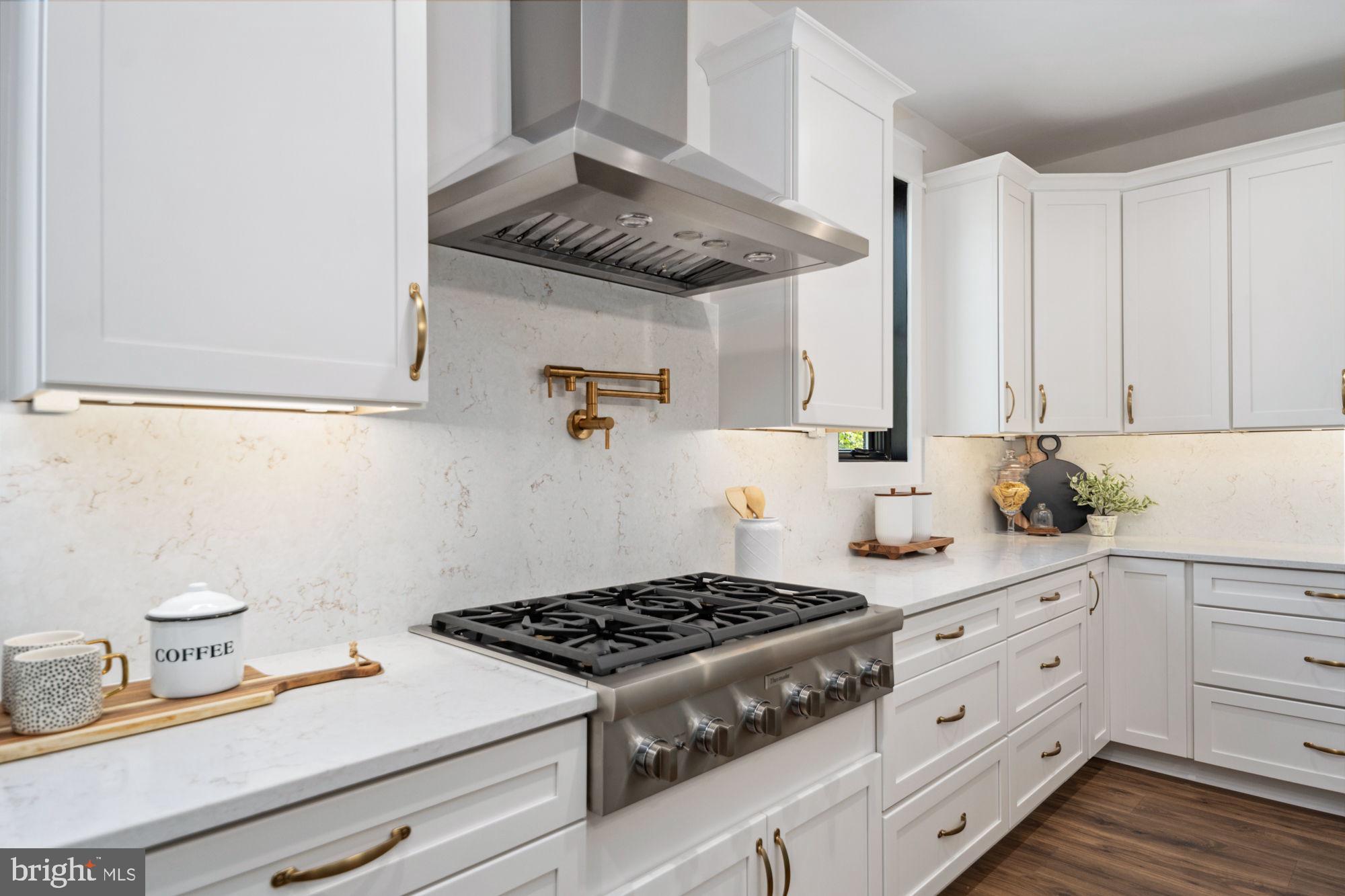 NOAHS LANDING - Residential