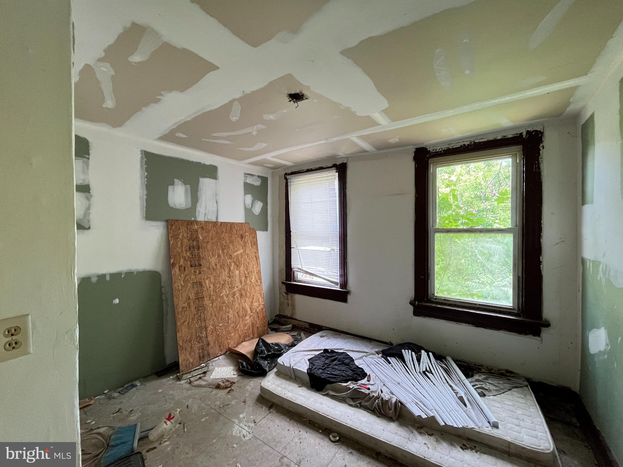 BOOTH-BOYD - Residential