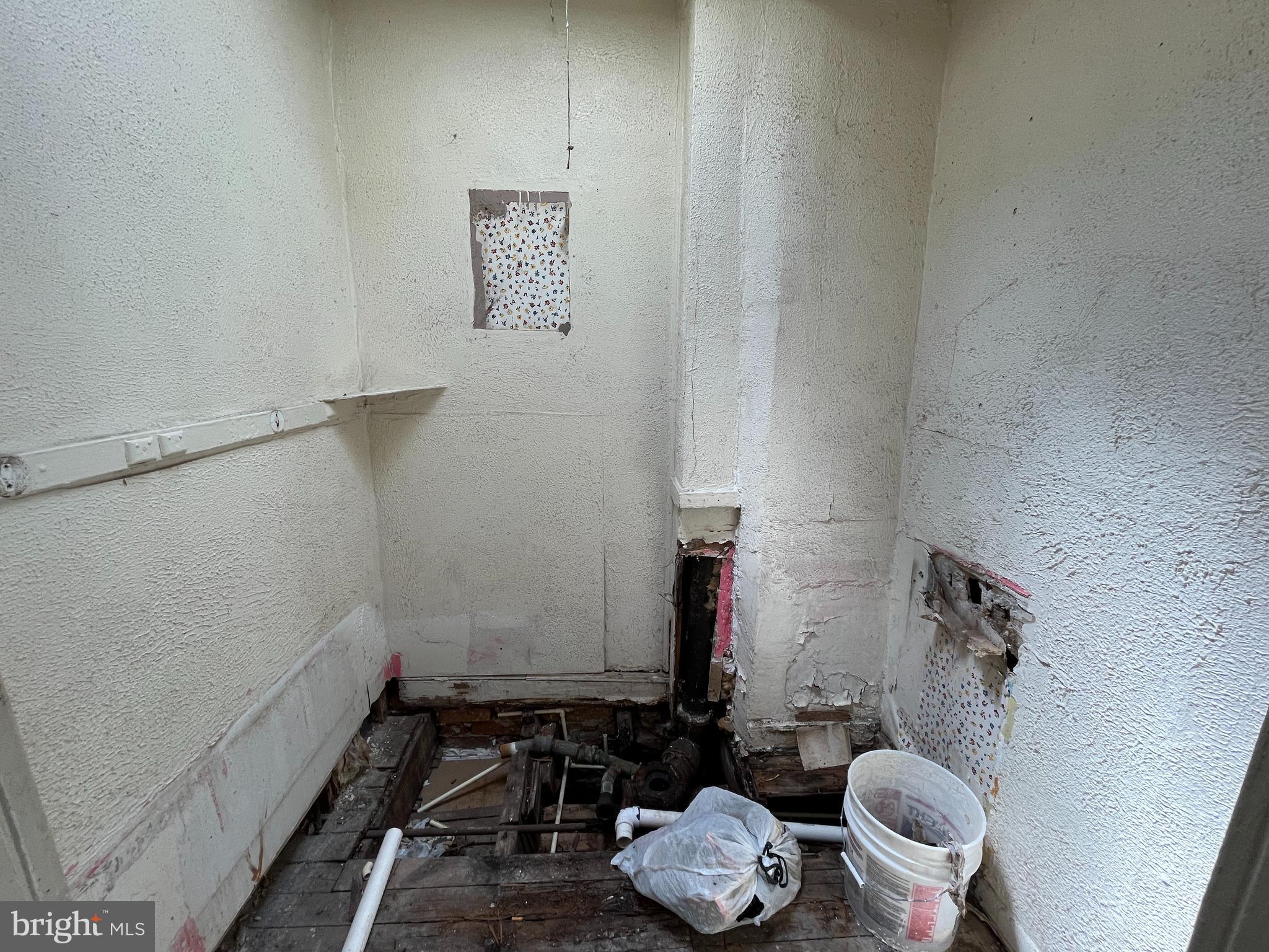 BOOTH-BOYD - Residential