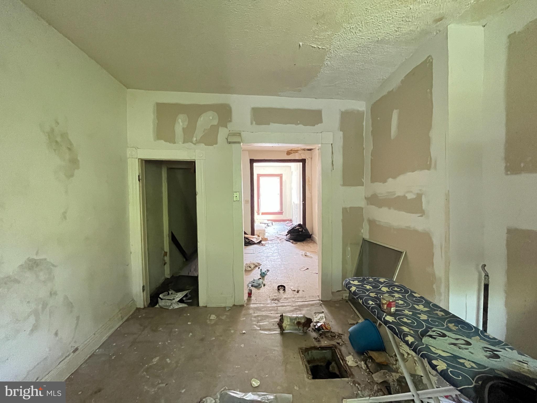 BOOTH-BOYD - Residential