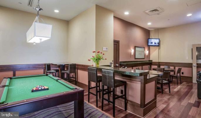 HAWTHORNE - Residential Lease