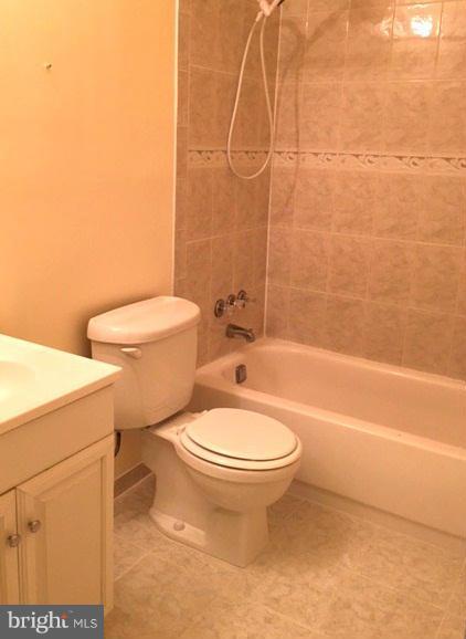 HERITAGE SQUARE - Residential